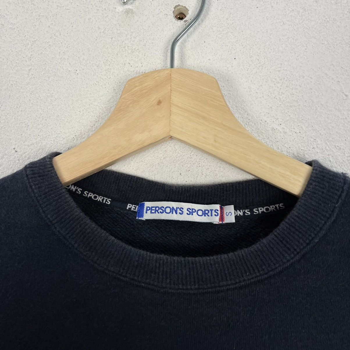 Japanese Brand VINTAGE PERSON’S SPORT SWEATSHIRT BIG LOGO Size US S / EU 44-46 / 1 - 5 Thumbnail