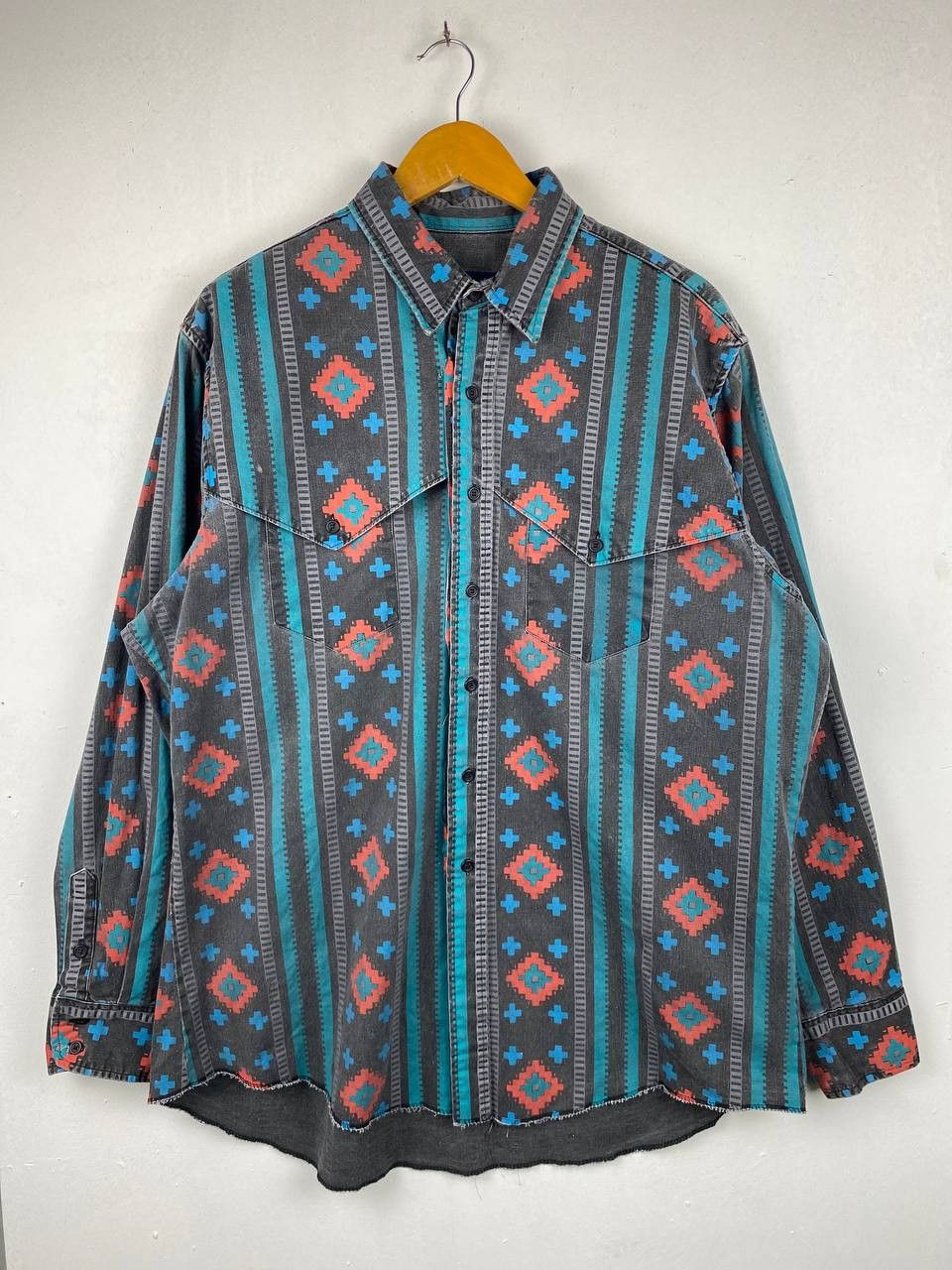image of Avant Garde x Vintage Wrangler Shirt Navajo Nice Design in Black Green, Men's (Size 2XL)