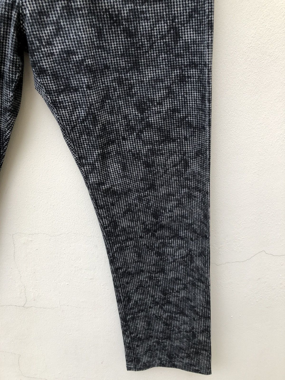 Vintage KROFOFRO Japan Camo Houndstooth Striped Stretch Pant Size US 30 / EU 46 - 11 Thumbnail