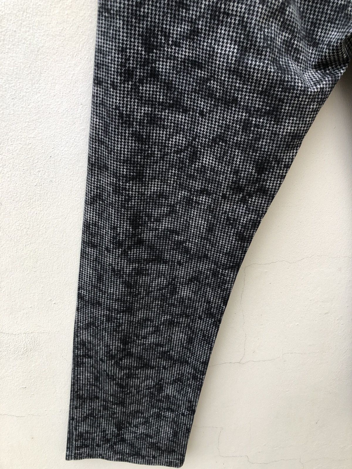 Vintage KROFOFRO Japan Camo Houndstooth Striped Stretch Pant Size US 30 / EU 46 - 14 Thumbnail