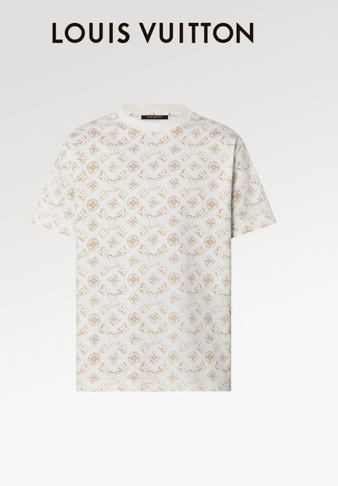 Louis Vuitton T-Shirt with Monogram Motif and 3D Pocket, Grey, XL
