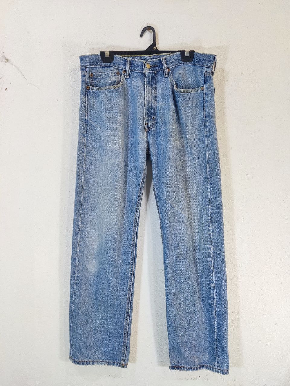 Levi's levis 505 straight cut distressed denim Size US 35 - 2 Thumbnail