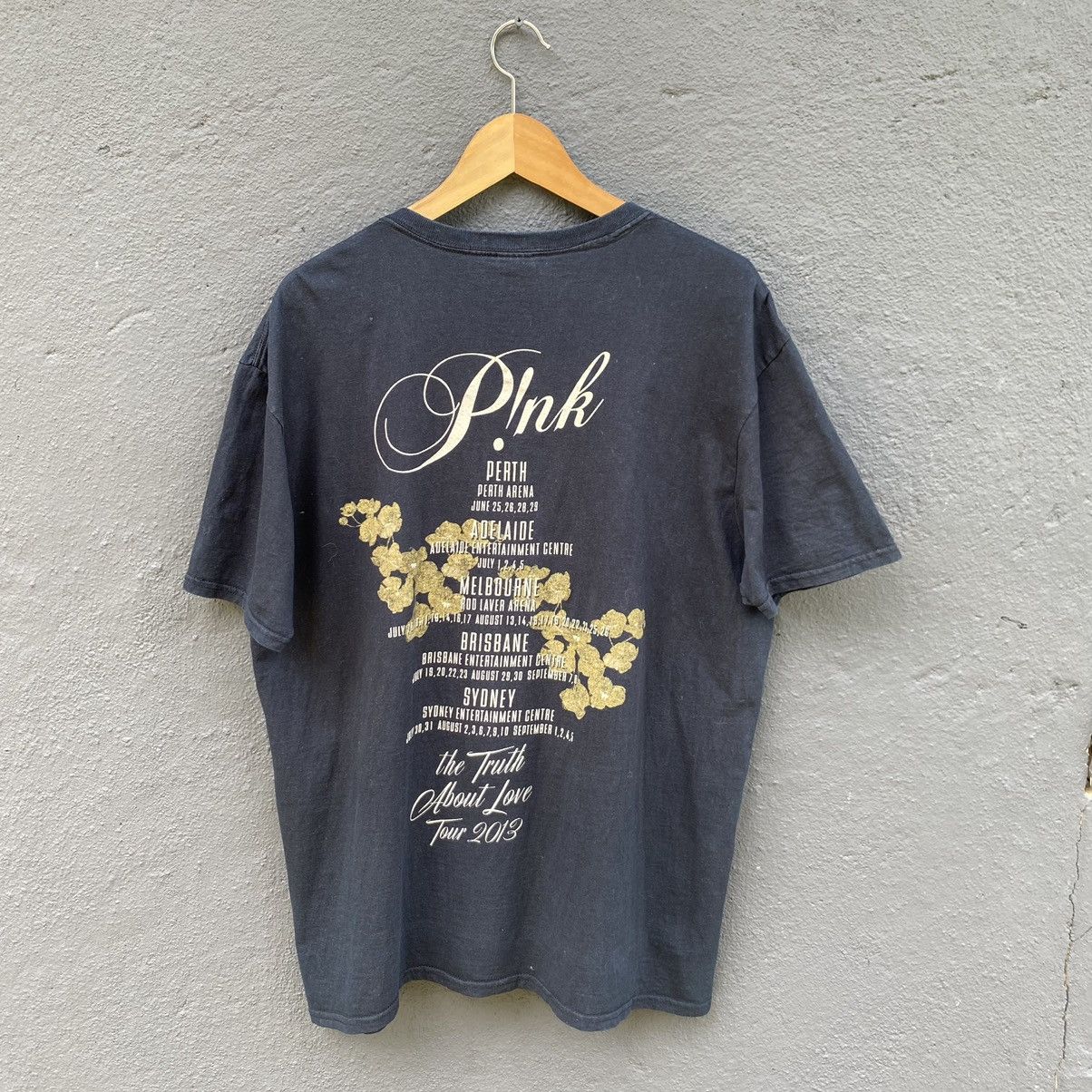 Band Tees Thrashed Faded Vintage Y2K Pink American Singer ERD GRUNGE T Size US XL / EU 56 / 4 - 3 Thumbnail