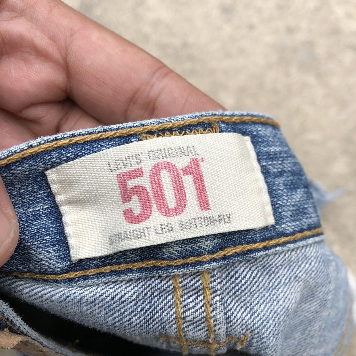 Levi's × Levi's Vintage Clothing 🔥Rare🔥Levis 501 Stone Wash Rips Distress Denim Shorts Pants Size US 32 / EU 48 - 13 Thumbnail