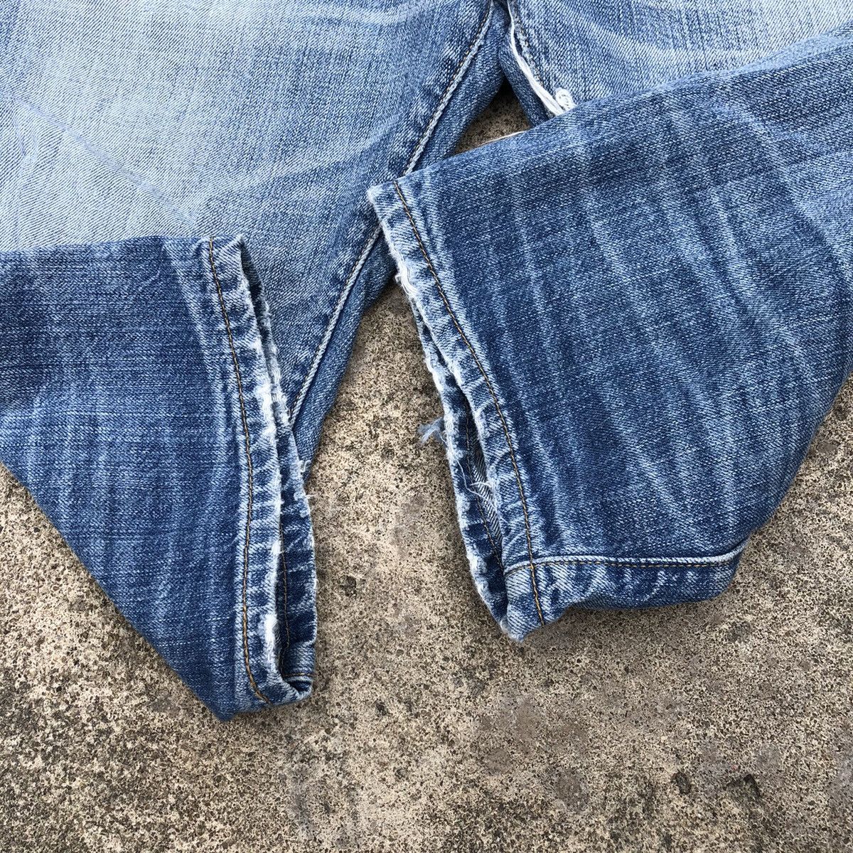 Levi's × Levi's Vintage Clothing 🔥Rare🔥Levis 501 Stone Wash Rips Distress Denim Shorts Pants Size US 32 / EU 48 - 8 Thumbnail