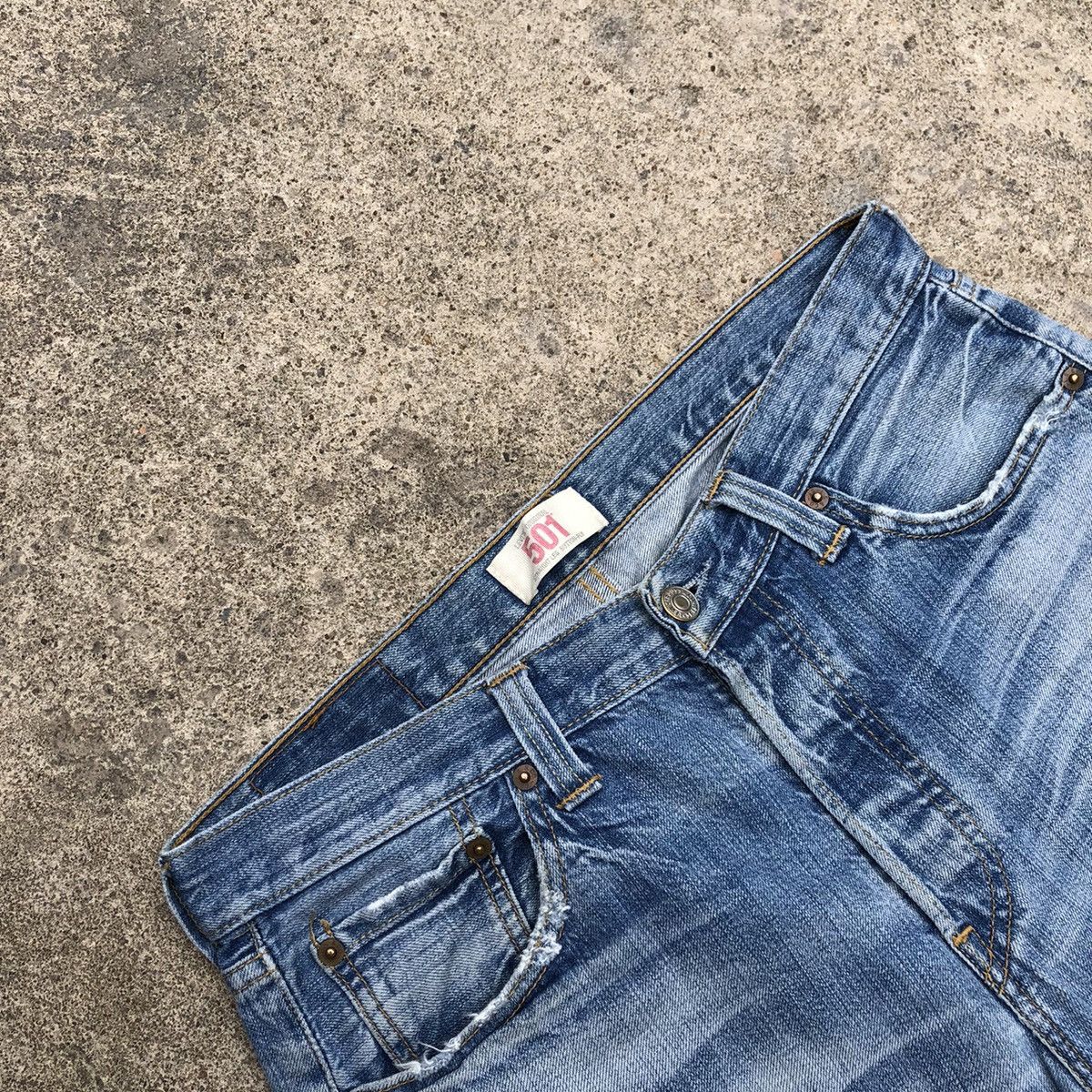 Levi's × Levi's Vintage Clothing 🔥Rare🔥Levis 501 Stone Wash Rips Distress Denim Shorts Pants Size US 32 / EU 48 - 9 Thumbnail