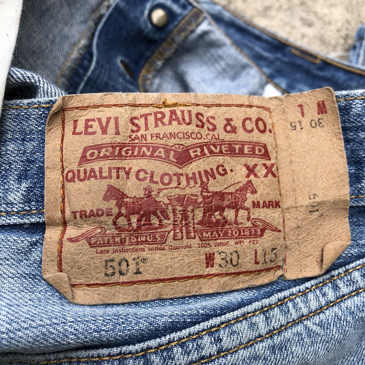 Levi's × Levi's Vintage Clothing 🔥Rare🔥Levis 501 Stone Wash Rips Distress Denim Shorts Pants Size US 32 / EU 48 - 11 Thumbnail
