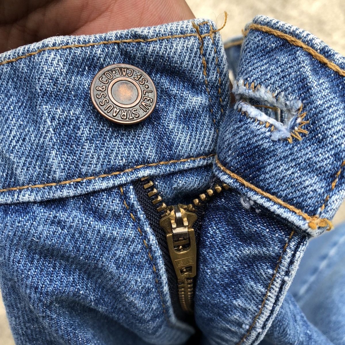 Levi's × Levi's Vintage Clothing 🔥Rare🔥Levis 610-0217 Stone Wash Rips Distress Denim Jeans Size US 29 - 14 Thumbnail