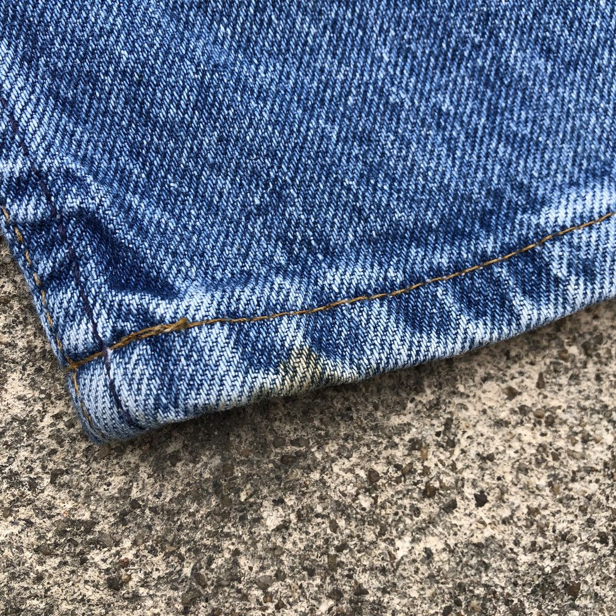 Levi's × Levi's Vintage Clothing 🔥Rare🔥Levis 610-0217 Stone Wash Rips Distress Denim Jeans Size US 29 - 11 Thumbnail