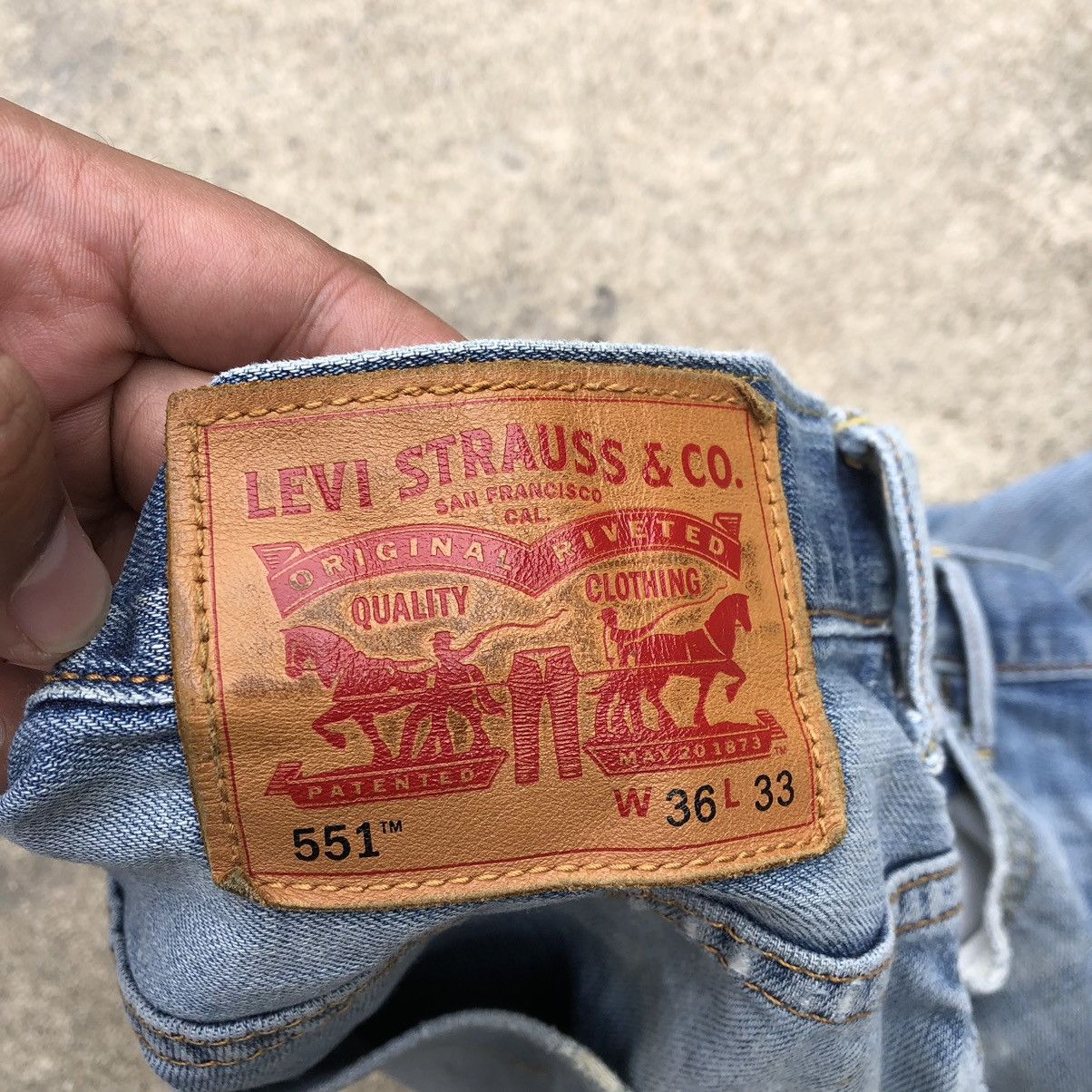Levi's × Levi's Vintage Clothing 🔥Trash🔥Levis 551 Stoned Wash Rips Distress Dirty Denim Jeans Size US 34 / EU 50 - 17 Thumbnail