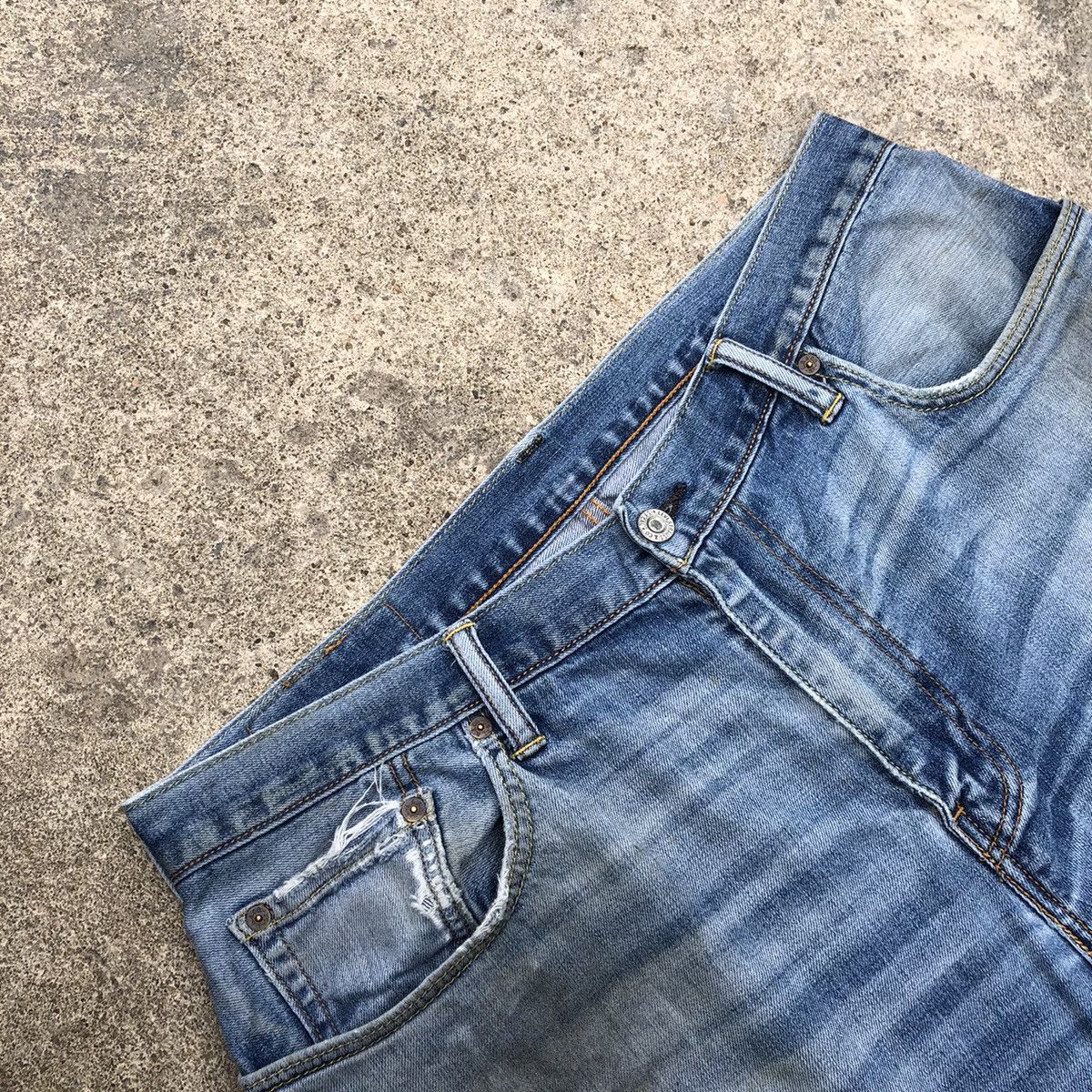 Levi's × Levi's Vintage Clothing 🔥Trash🔥Levis 551 Stoned Wash Rips Distress Dirty Denim Jeans Size US 34 / EU 50 - 15 Thumbnail