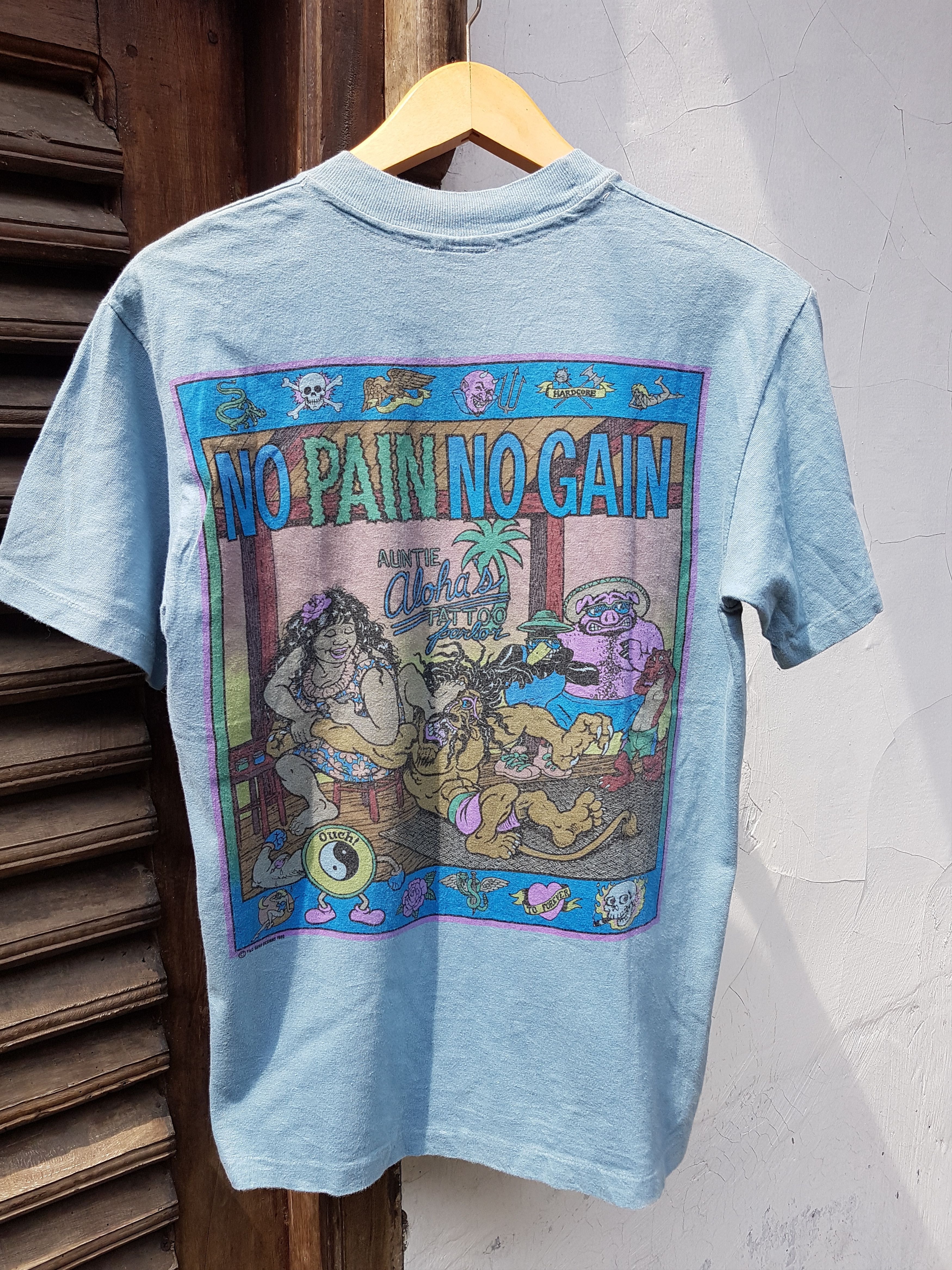 Vintage 92 T&C surf tee Size US S / EU 44-46 / 1 - 1 Thumbnail