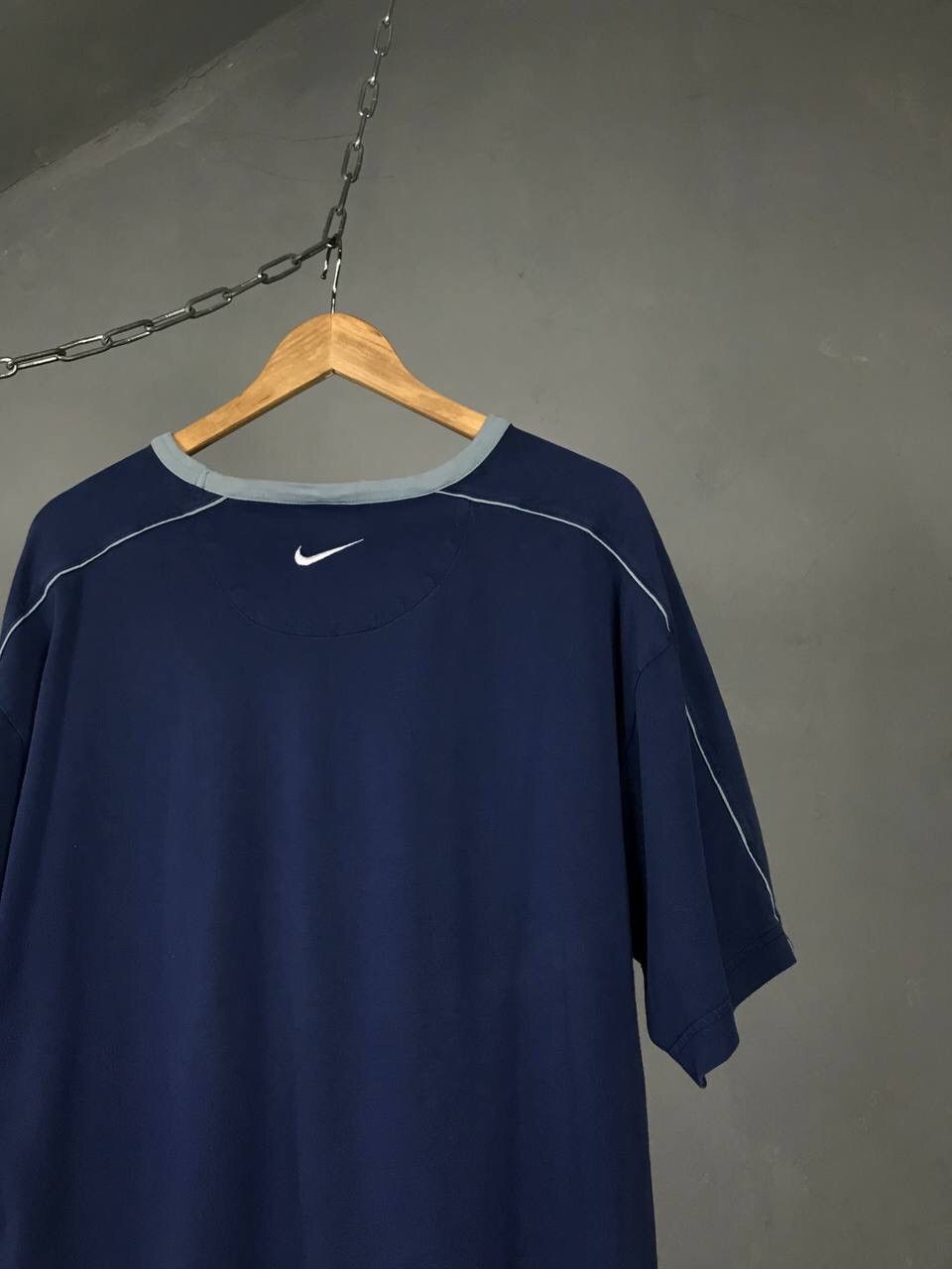Vintage Nike air swoosh vintage center logo tee Size US XL / EU 56 / 4 - 7 Thumbnail