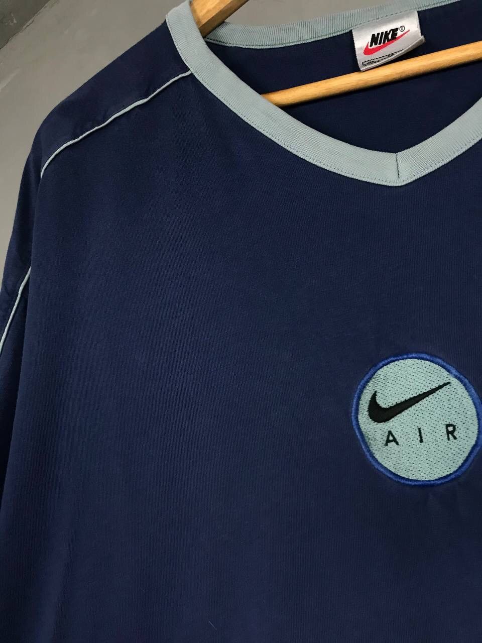 Vintage Nike air swoosh vintage center logo tee Size US XL / EU 56 / 4 - 10 Thumbnail
