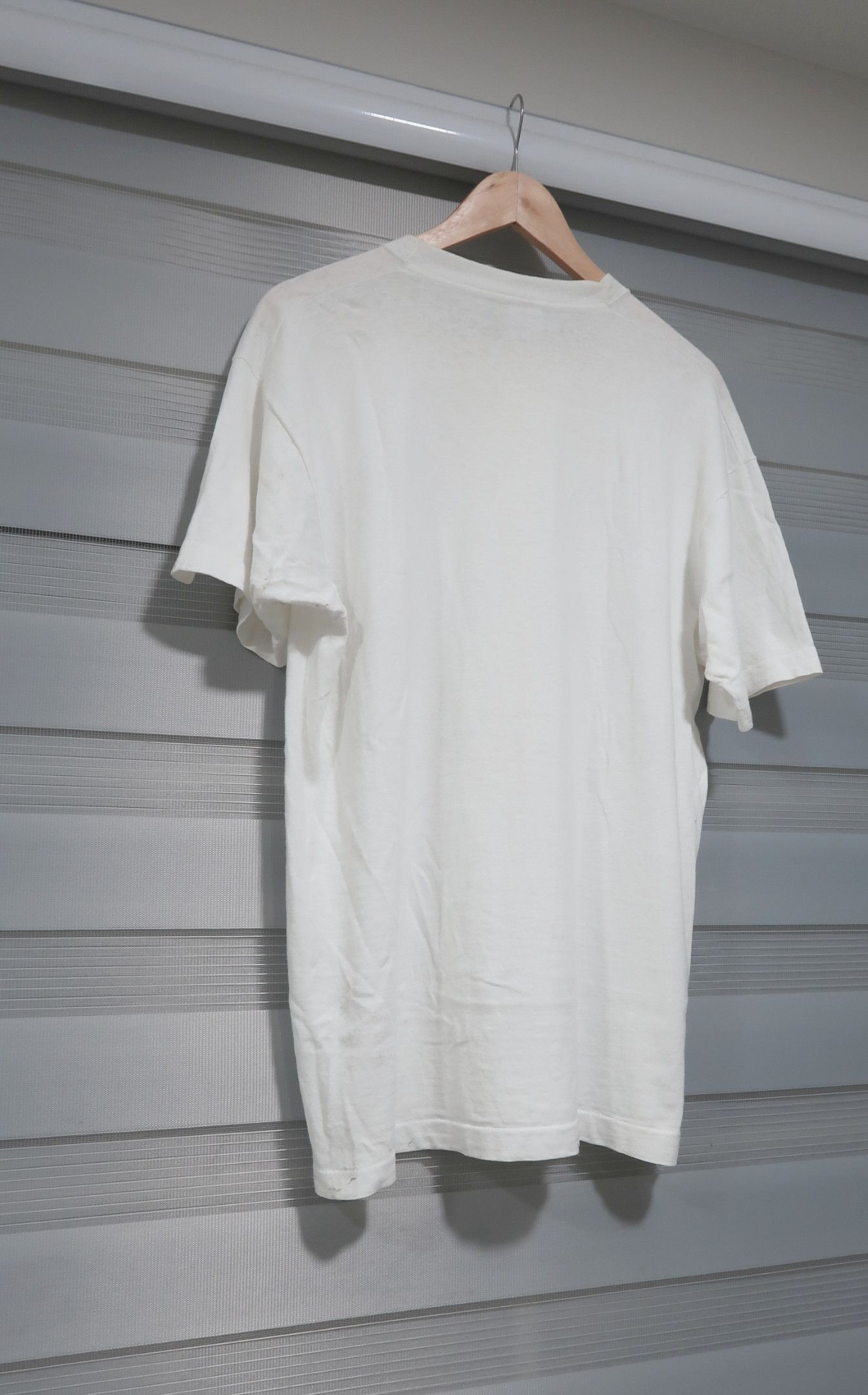 Fruit Of The Loom Vintage Robert Lyn Nelson Maui Tee – Fruit of the Loom Size US L / EU 52-54 / 3 - 11 Thumbnail