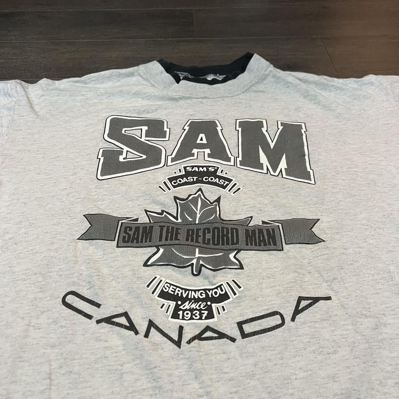 Sweat à Capuche Sam The Record Man Canada Vintage – Noir, Unisex, Taille Regular, Neuf Avec étiquette