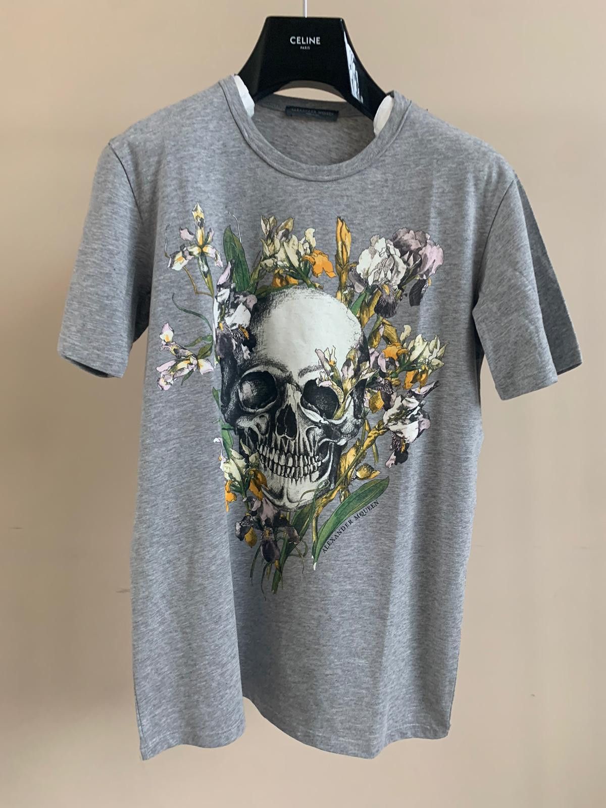 Alexander McQueen Skull & Floral Logo Tee in Grey, Multicolor Size US M / EU 48-50 / 2 - 2 Thumbnail