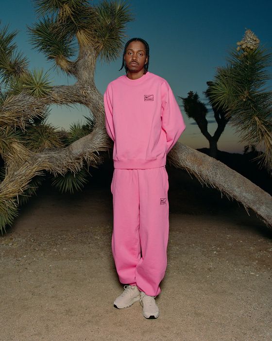 Nike pink hot sale tracksuit mens