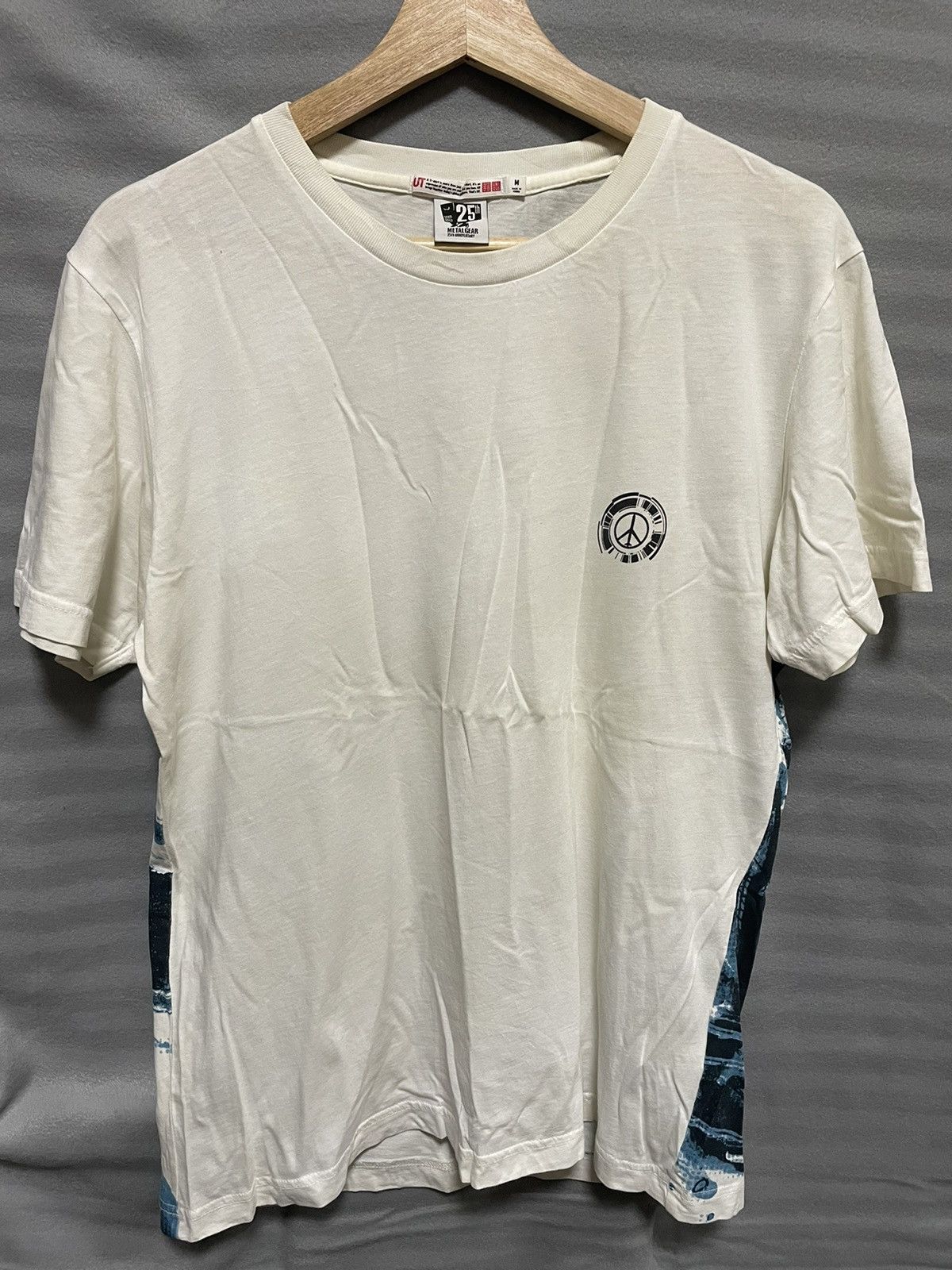 Anime × Japanese Brand × Vintage Rare Metal Gear Anime vintage by uniqlo Size US M / EU 48-50 / 2 - 2 Thumbnail