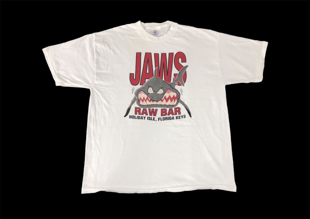 Vintage Vintage 90s Jaws Raw Bar Holiday Isle Shark Logo T-shirt Size US XL / EU 56 / 4 - 1 Thumbnail