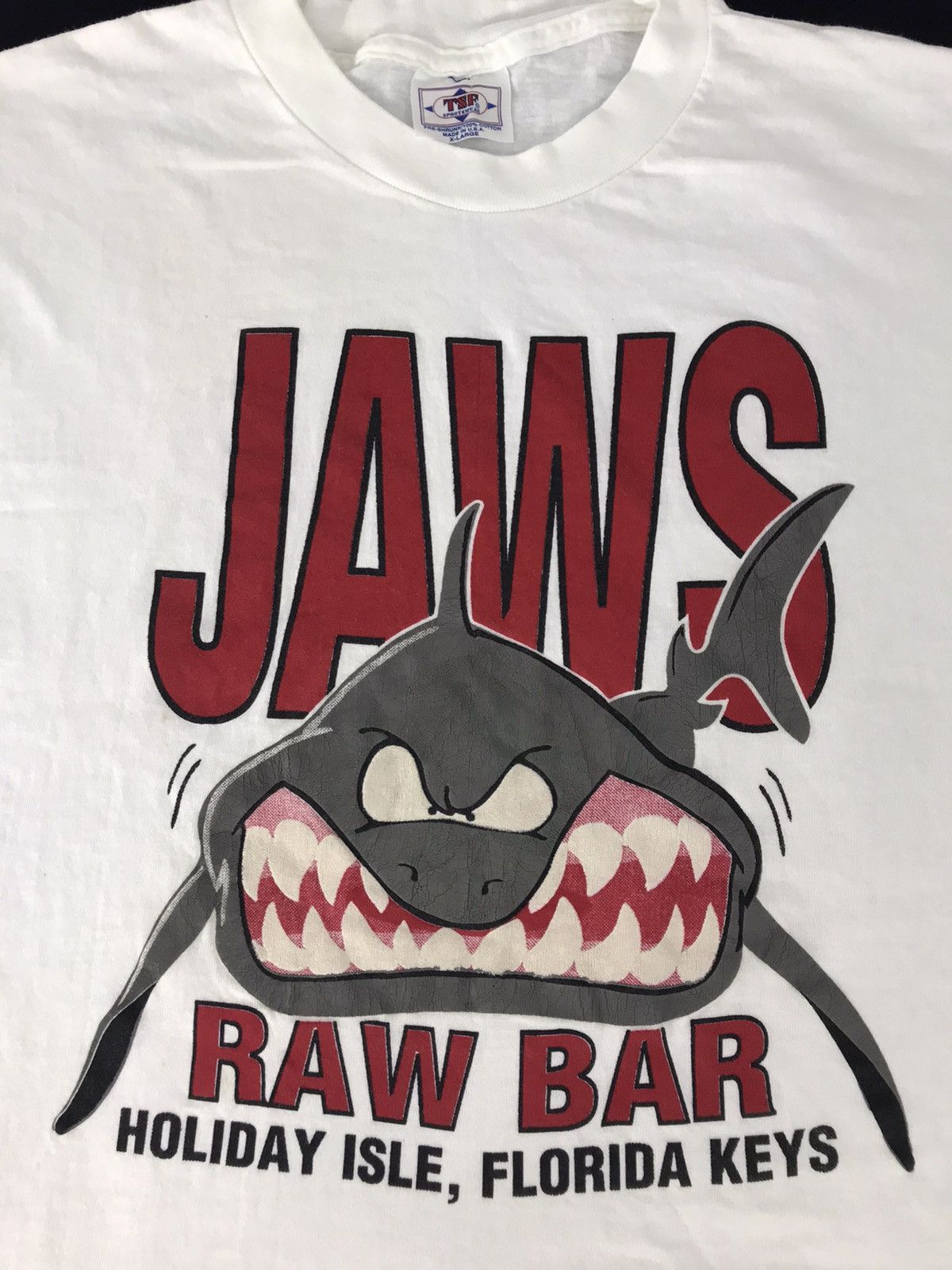 Vintage Vintage 90s Jaws Raw Bar Holiday Isle Shark Logo T-shirt Size US XL / EU 56 / 4 - 3 Thumbnail