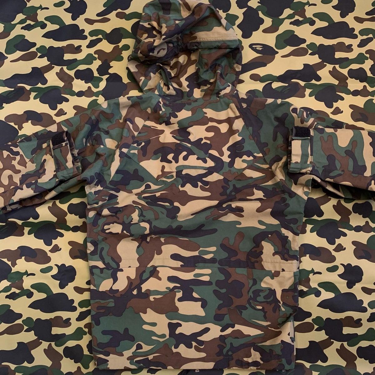 Bape × Mastermind Japan BAPE x MASTERMIND JAPAN GORE-TEX SNOWBOARD JACKET 2011 Size US L / EU 52-54 / 3 - 2 Thumbnail