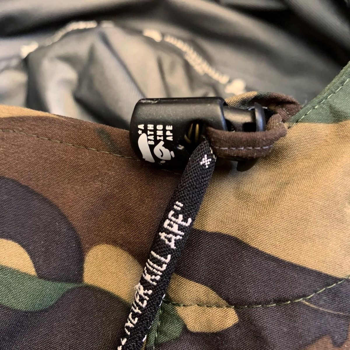 Bape × Mastermind Japan BAPE x MASTERMIND JAPAN GORE-TEX SNOWBOARD JACKET 2011 Size US L / EU 52-54 / 3 - 7 Thumbnail