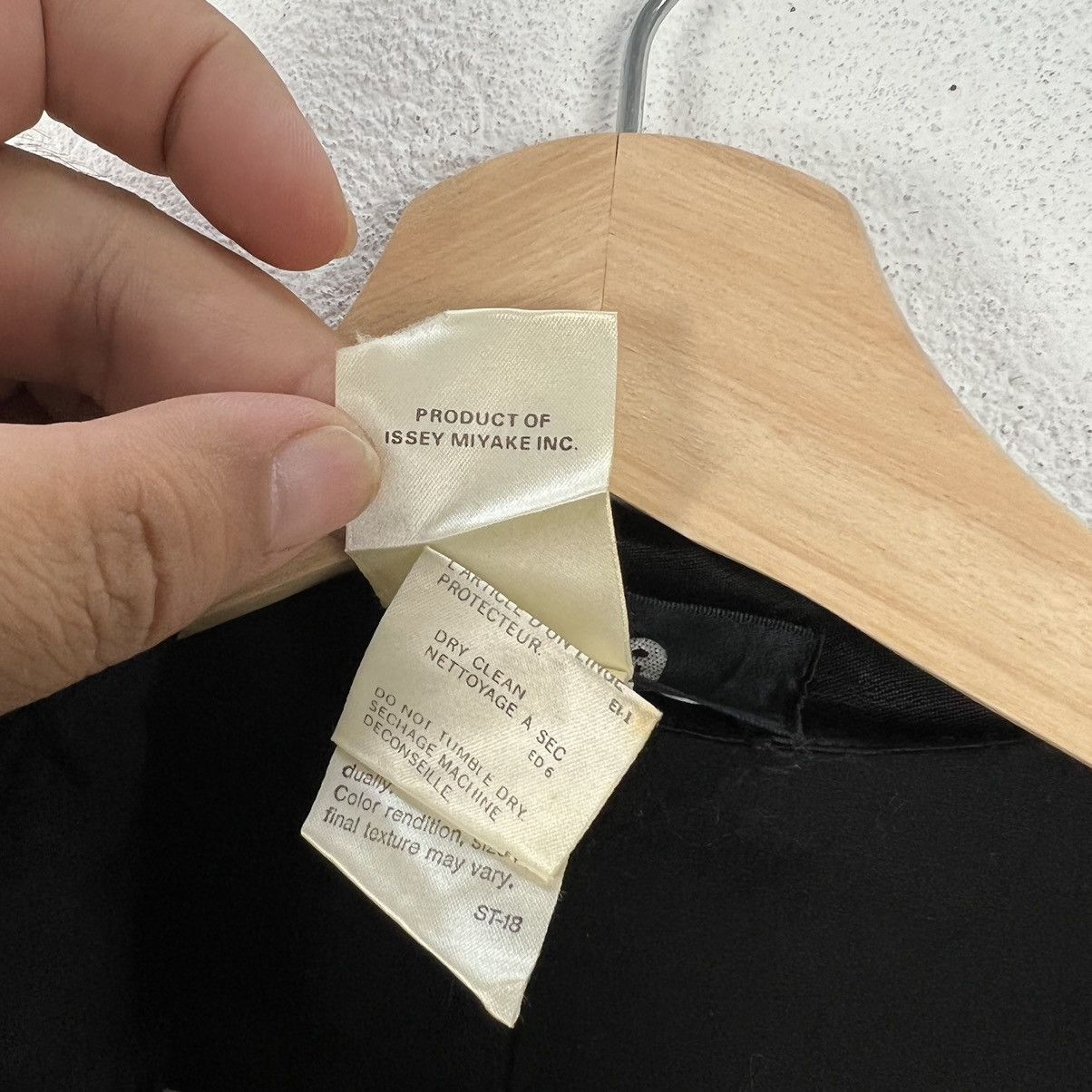 Issey Miyake RARE AVANT GARDE DESIGN ZUCCA PRODUCT OF ISSEY MIYAKE JAPAN Size US M / EU 48-50 / 2 - 12 Thumbnail