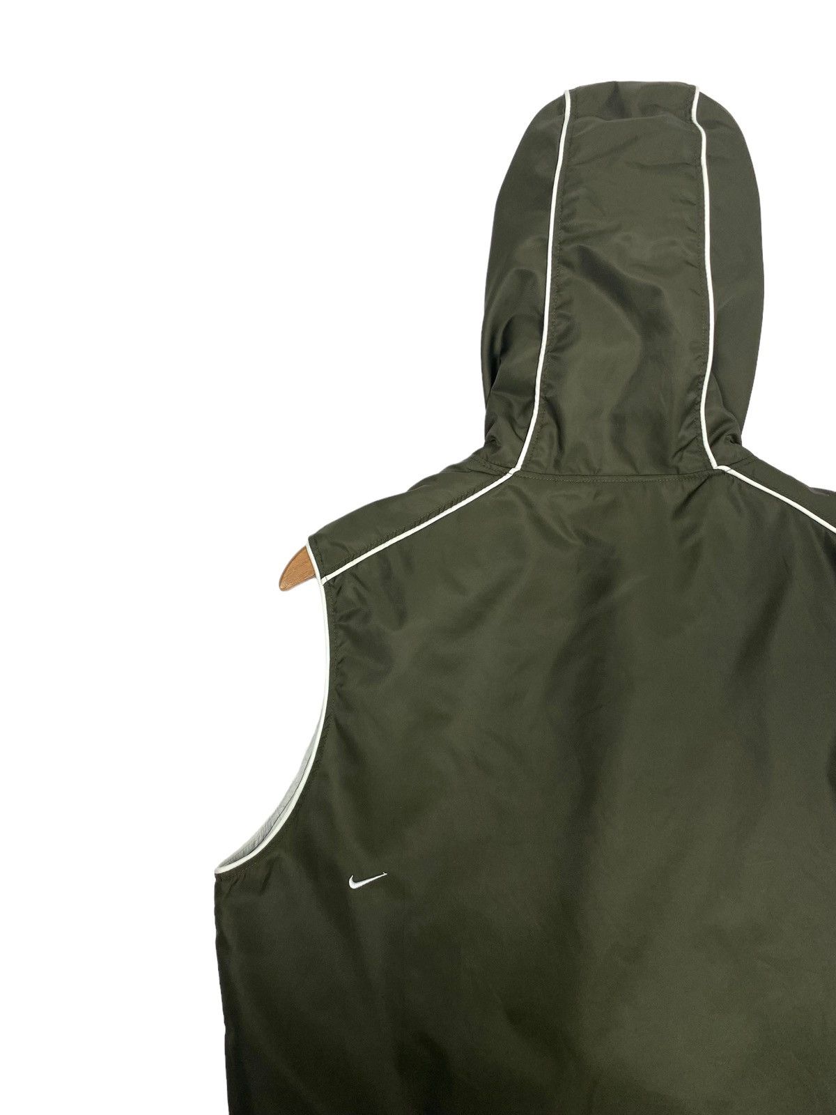 Nike Rare‼️ Nike Nylon Vest Hoodie Rare Design Embroidery Logo Size US XS / EU 42 / 0 - 4 Thumbnail