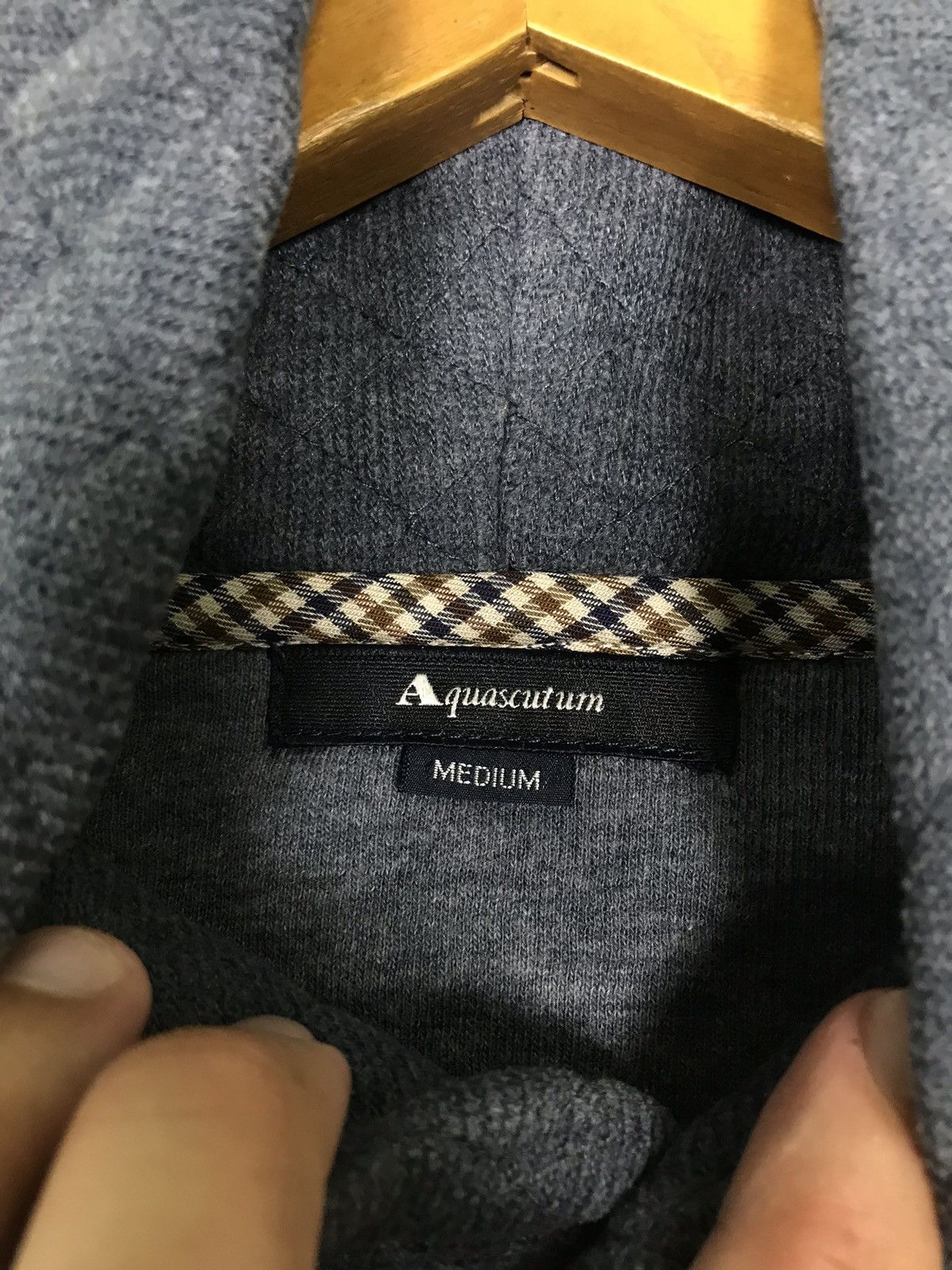 Aquascutum RARE‼️ Aquascutum Turtle Neck Sweatshirt Medium Size Size US M / EU 48-50 / 2 - 3 Thumbnail