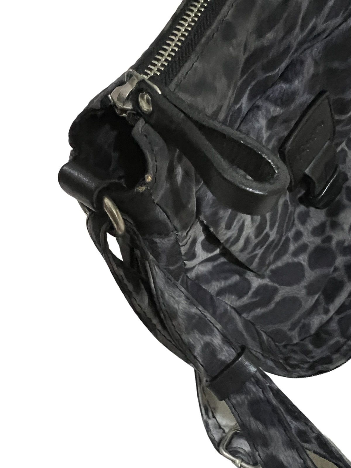Hysteric Glamour GRAIL🔥OG Kansai Yamamoto Dark 🐆 Print Tanker Crossbody Bag Size ONE SIZE - 11 Thumbnail