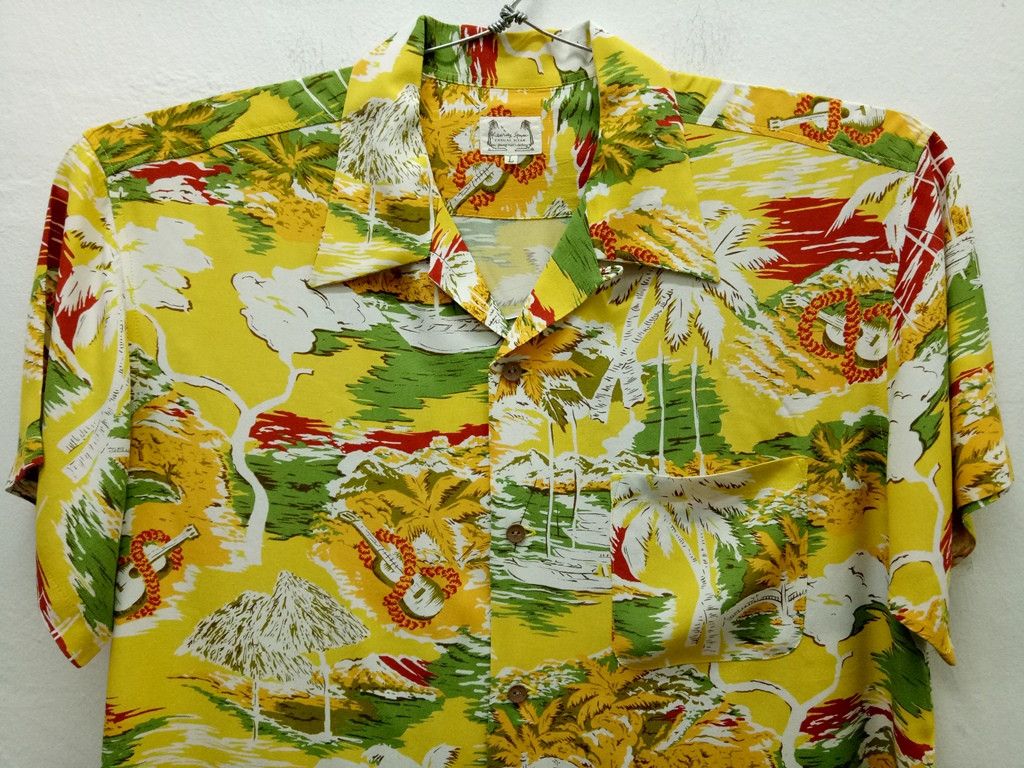 Vintage 🔥🔥🔥Rayon Hawaiian Beach Wood Button Up Shirts RARE Size US L / EU 52-54 / 3 - 3 Thumbnail