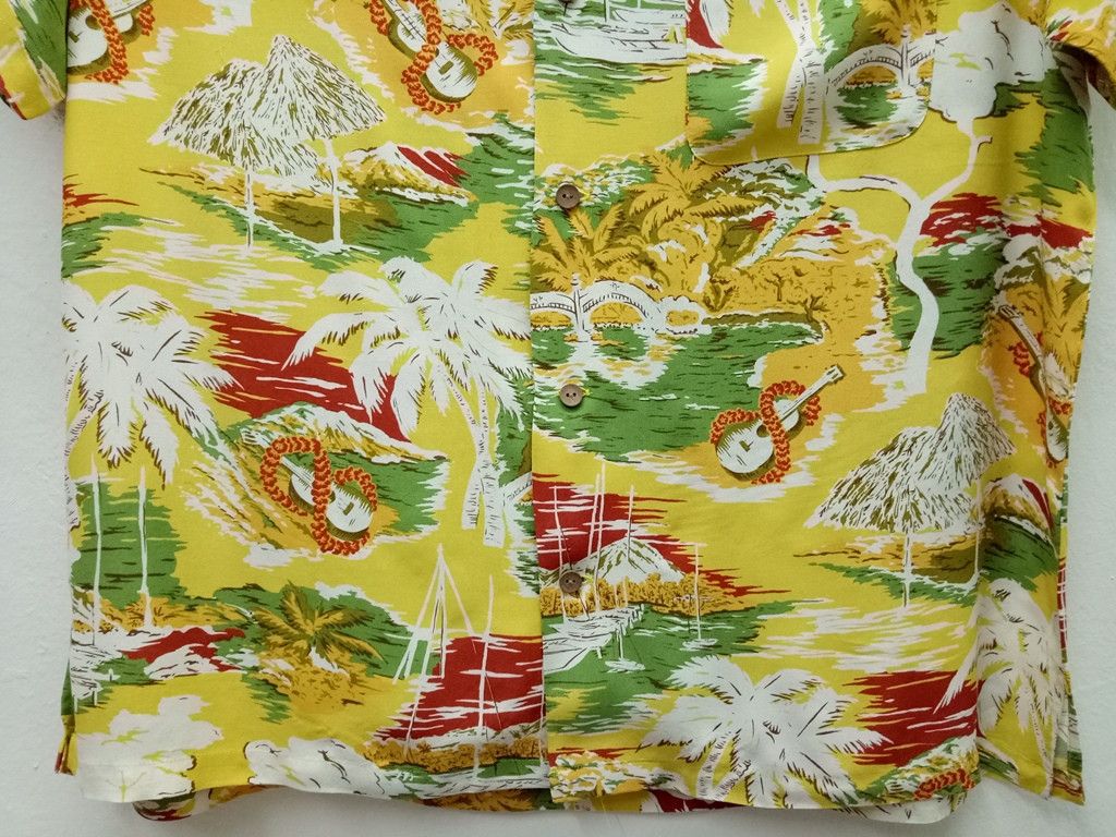 Vintage 🔥🔥🔥Rayon Hawaiian Beach Wood Button Up Shirts RARE Size US L / EU 52-54 / 3 - 4 Thumbnail