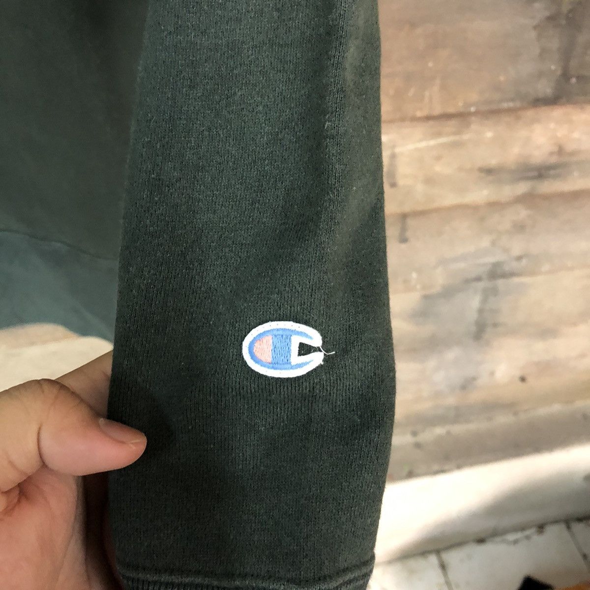 Champion × Vintage Champion Sportwear vintage faded Green Sweashirt #075B Size US L / EU 52-54 / 3 - 8 Thumbnail