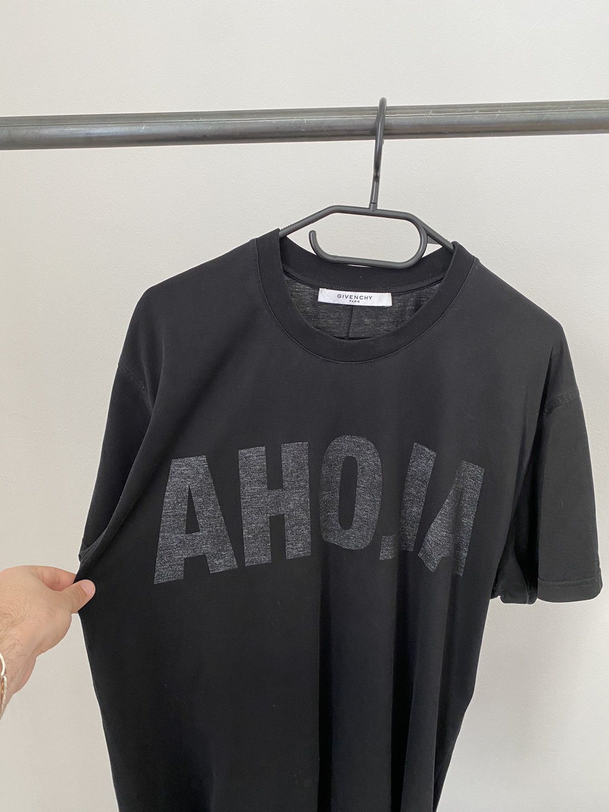 Givenchy ALOHA Print T-Shirt Size US S / EU 44-46 / 1 - 3 Thumbnail