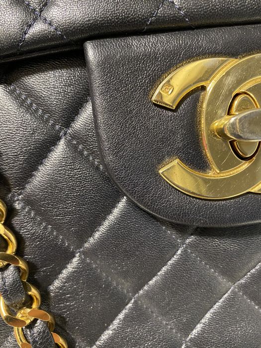 Chanel Vintage 1980s Chanel classic maxi jumbo double flap bag
