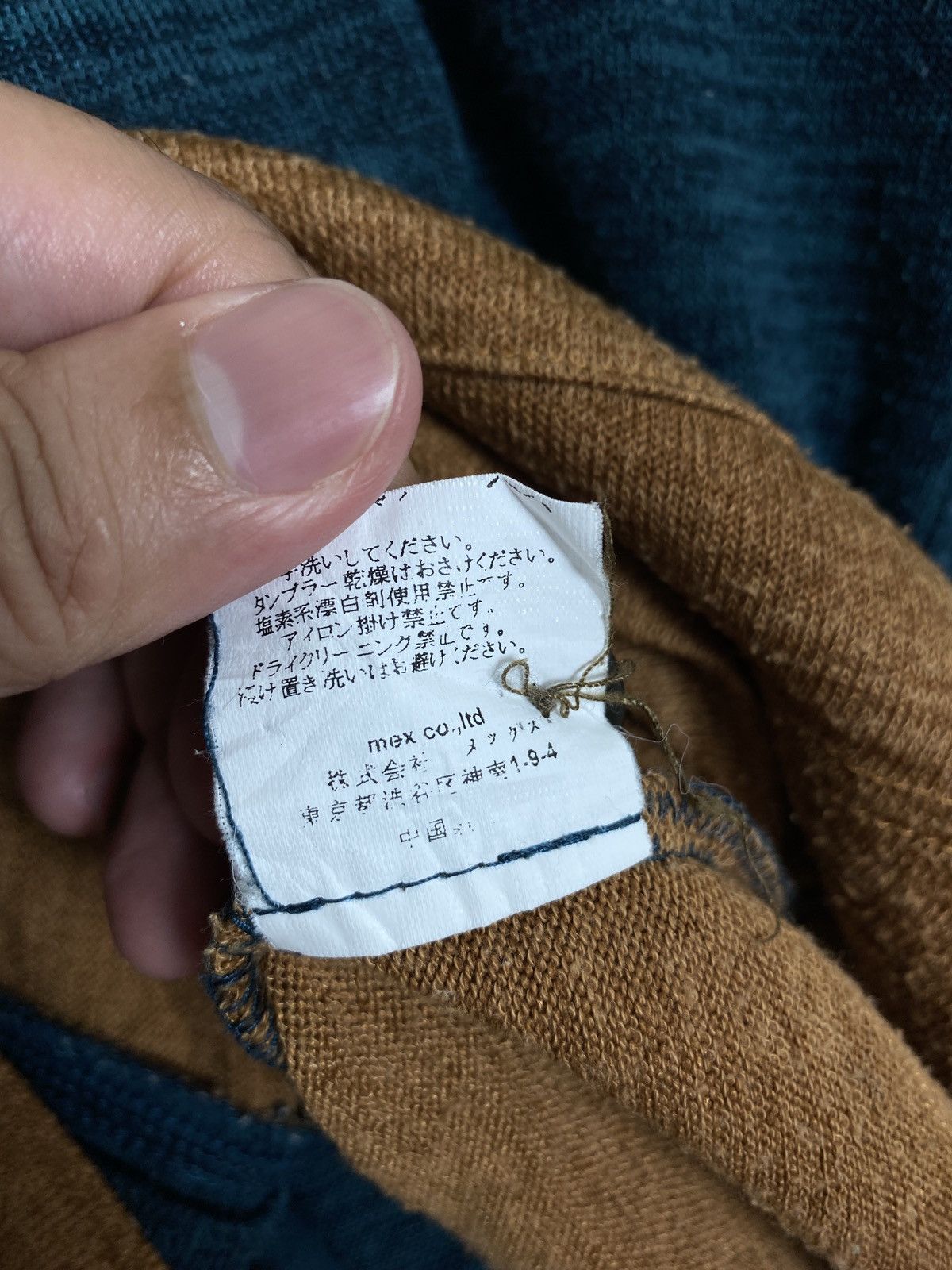 Japanese Brand Rare‼️ Ggd Edition V Neck Cardigan Medium Size Size US M / EU 48-50 / 2 - 5 Thumbnail
