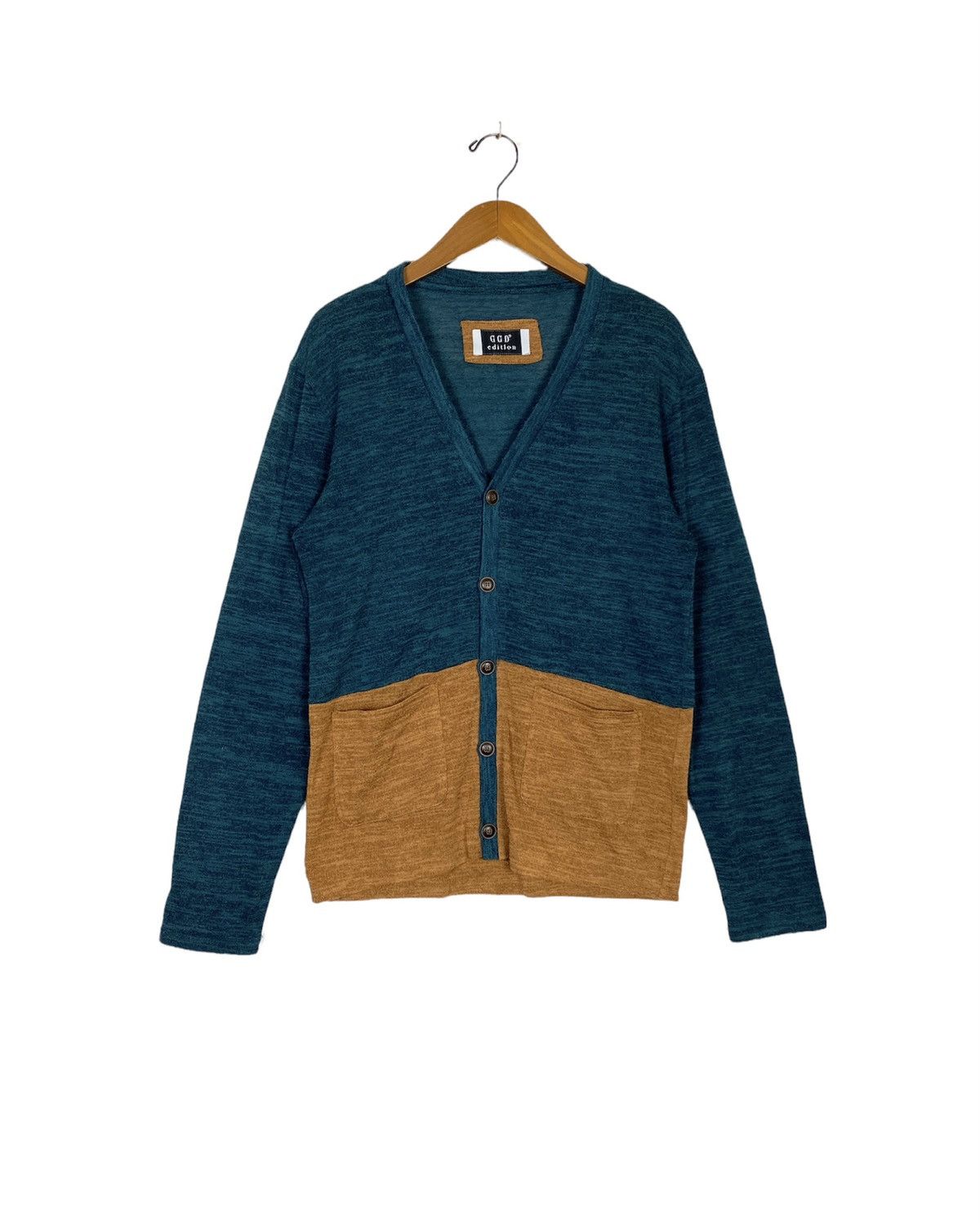 Japanese Brand Rare‼️ Ggd Edition V Neck Cardigan Medium Size Size US M / EU 48-50 / 2 - 1 Thumbnail