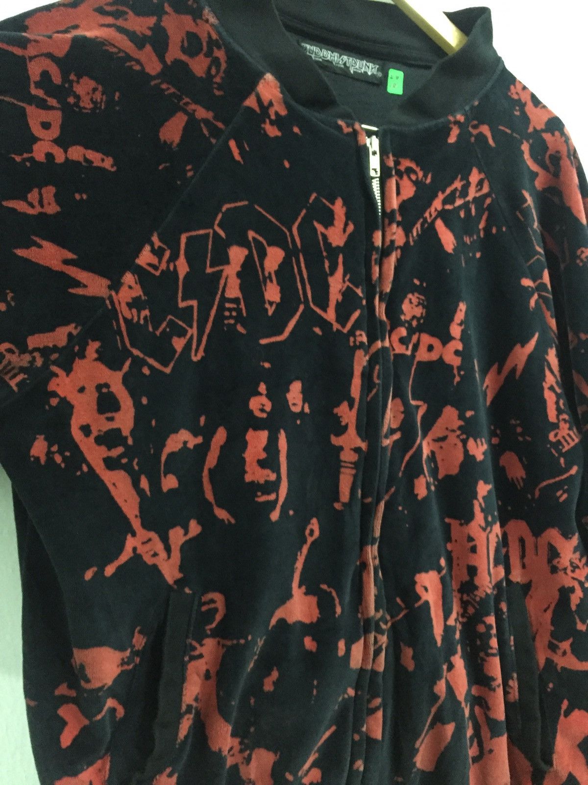 AC/DC Vintage ACDC Sweaters Corduroy Overprinted Size US L / EU 52-54 / 3 - 3 Thumbnail