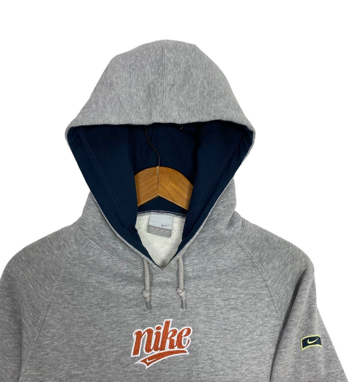 Nike Rare‼️ Nike Swoosh Center Hoodie Embroidery Big Logo Size S / US 4 / IT 40 - 2 Thumbnail