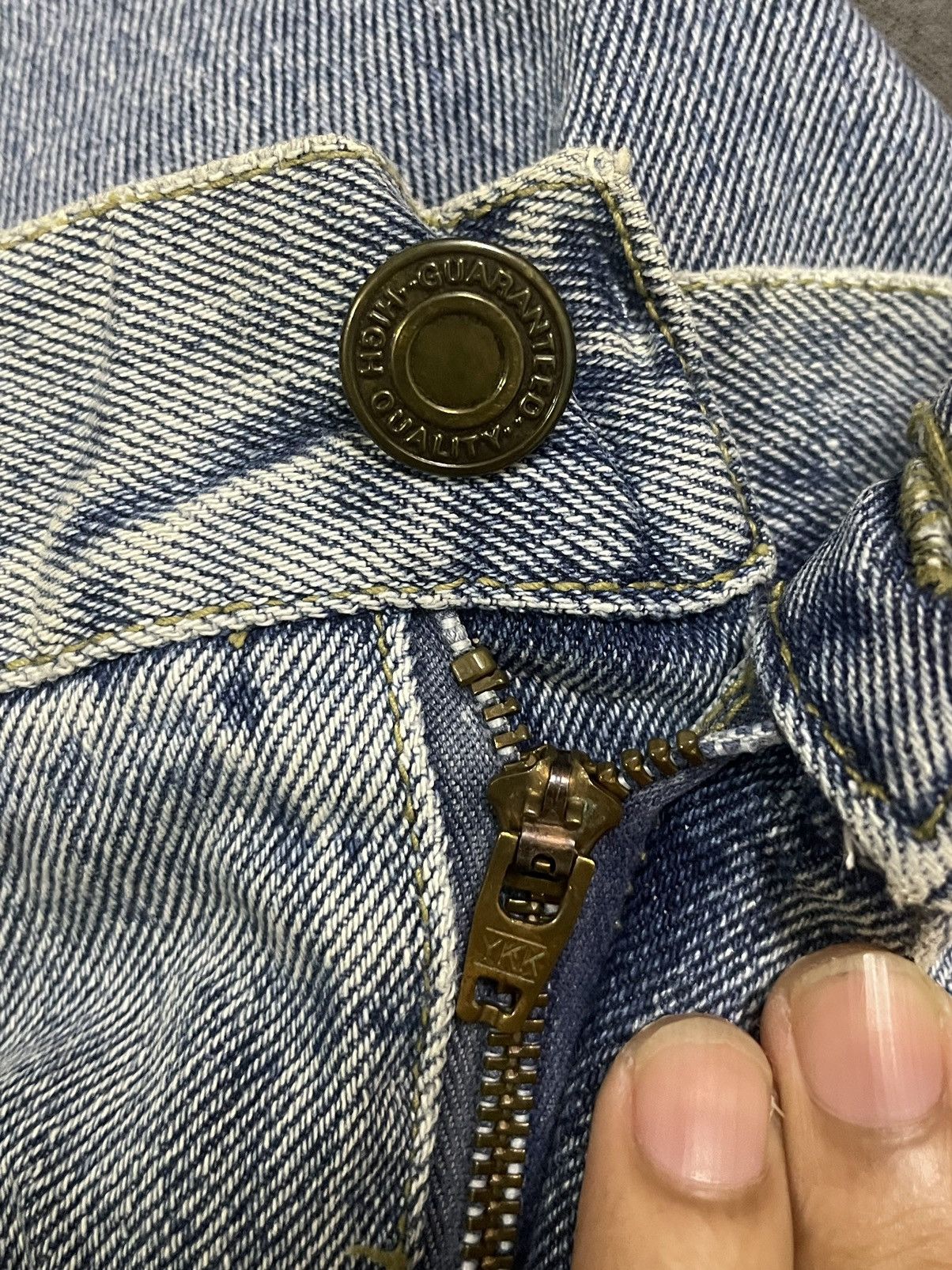 Japanese Brand Japanese Brand Genuine Loose Fit Distressed Tappered Jeans Size US 37 - 13 Thumbnail