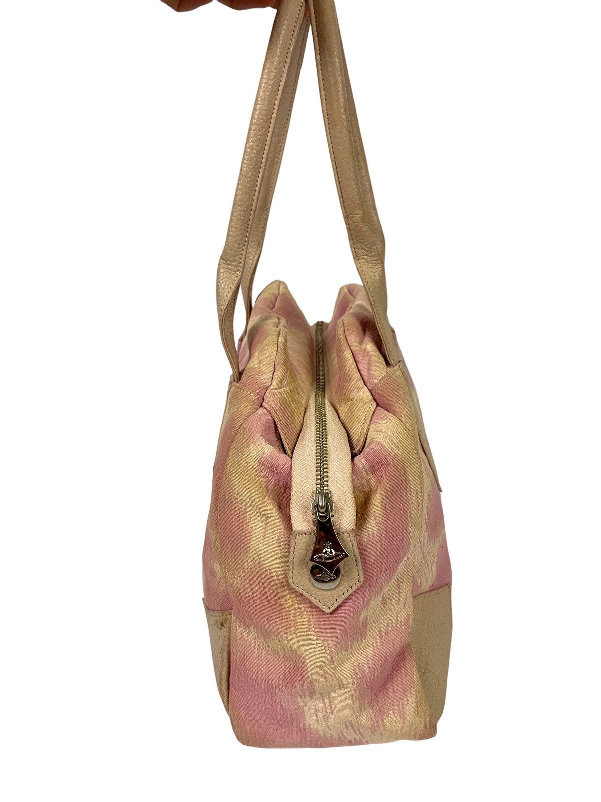 Vivienne Westwood Authentic Vivienne Westwood Handbag Size ONE SIZE - 12 Thumbnail
