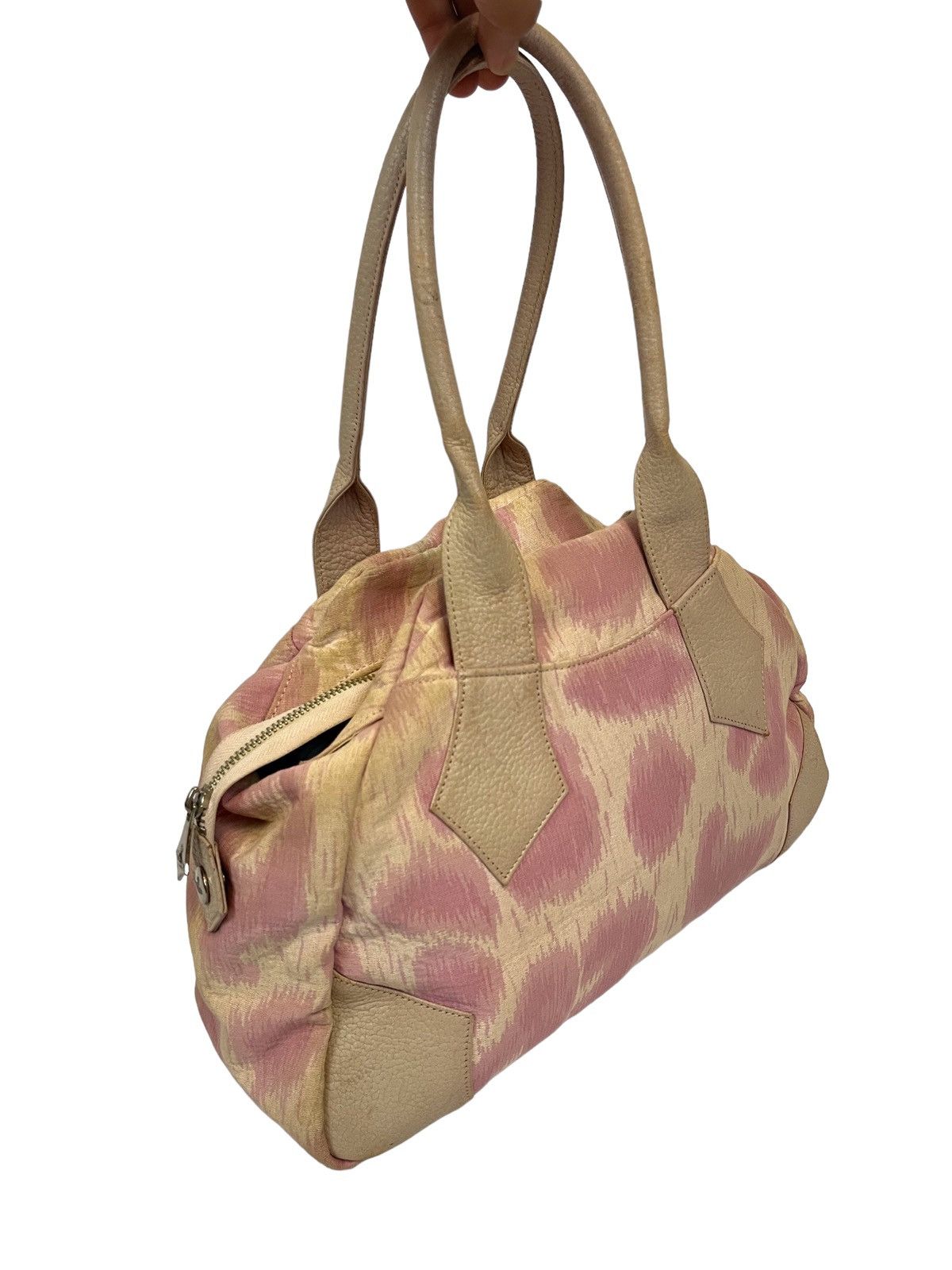 Vivienne Westwood Authentic Vivienne Westwood Handbag Size ONE SIZE - 13 Thumbnail