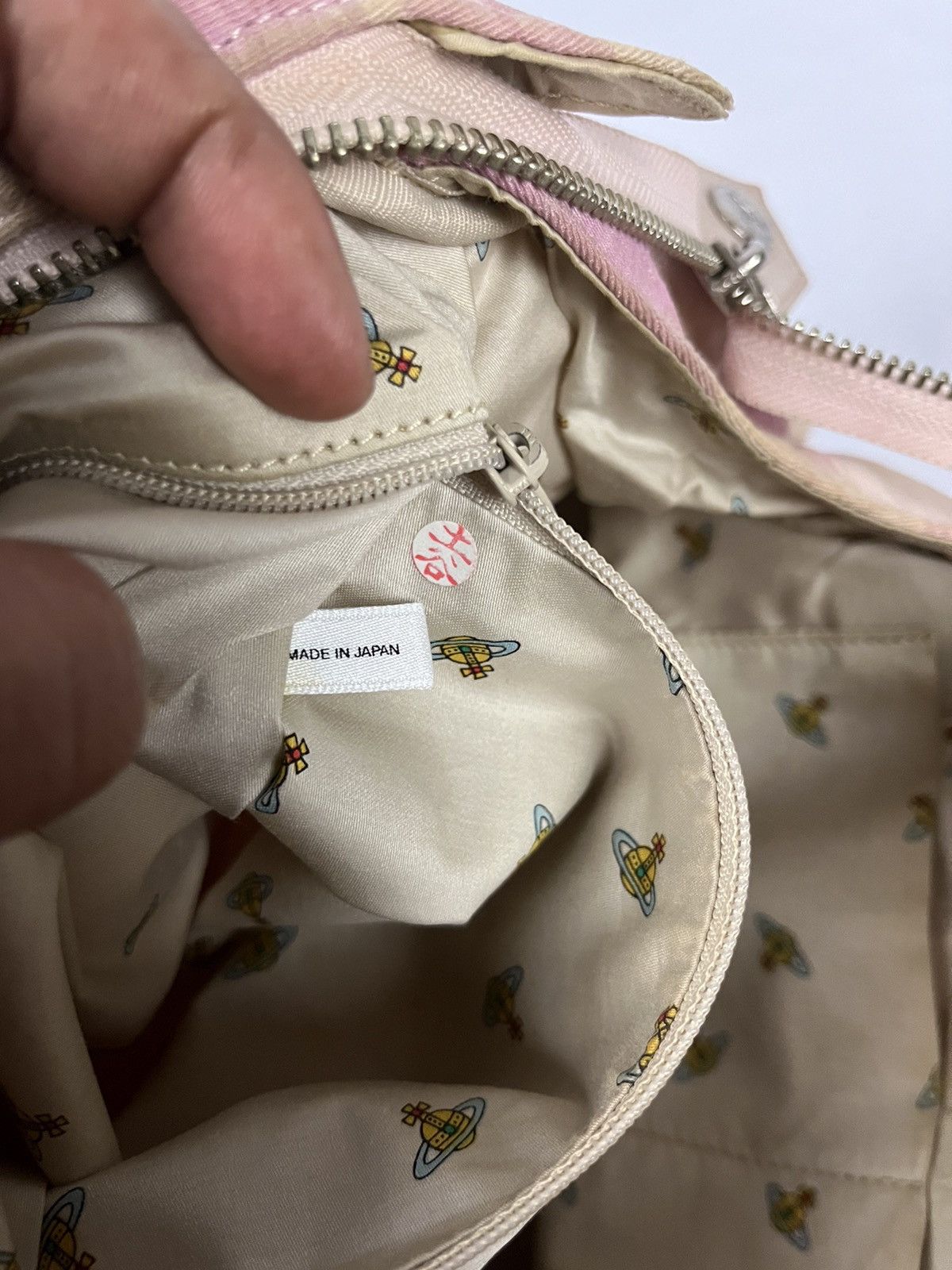 Vivienne Westwood Authentic Vivienne Westwood Handbag Size ONE SIZE - 15 Thumbnail