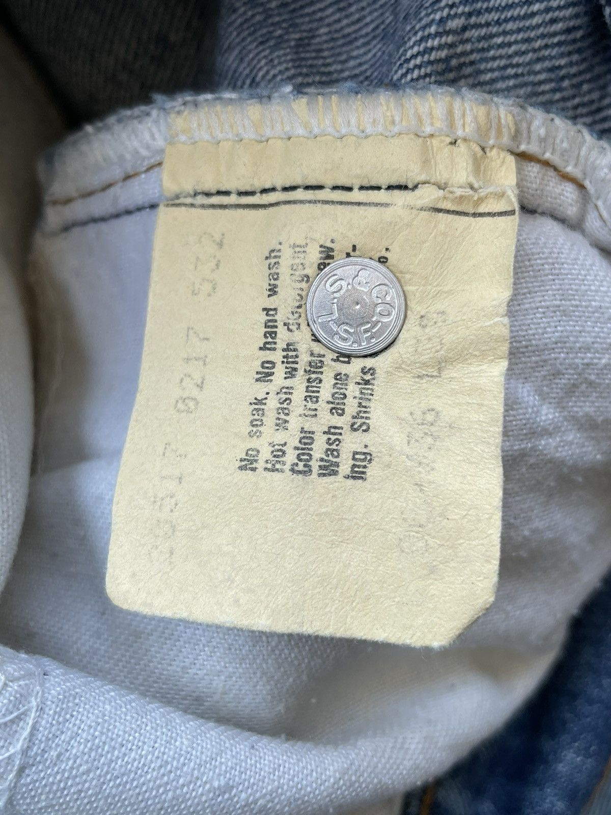Levi's Vintage 1985 Levis 517 e Orange Tag Distresed Size US 35 - 14 Thumbnail