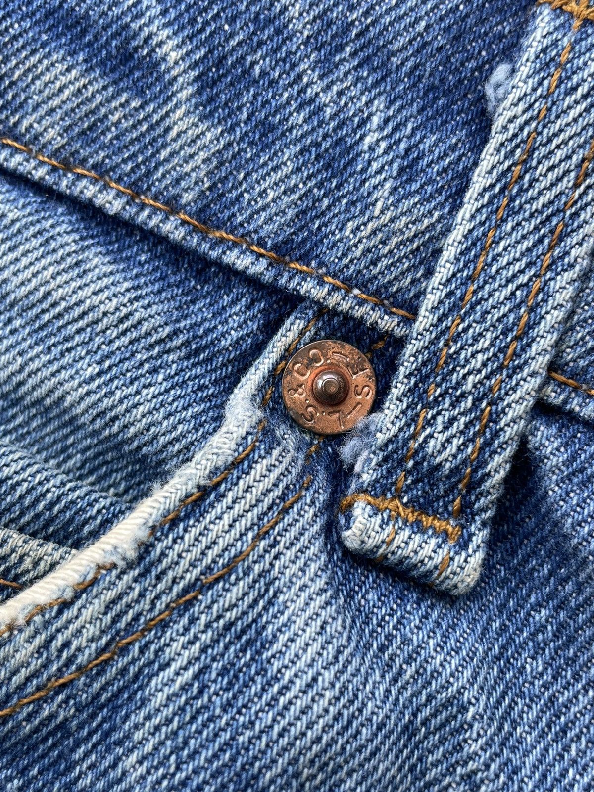 Levi's Vintage 1985 Levis 517 e Orange Tag Distresed Size US 35 - 18 Thumbnail