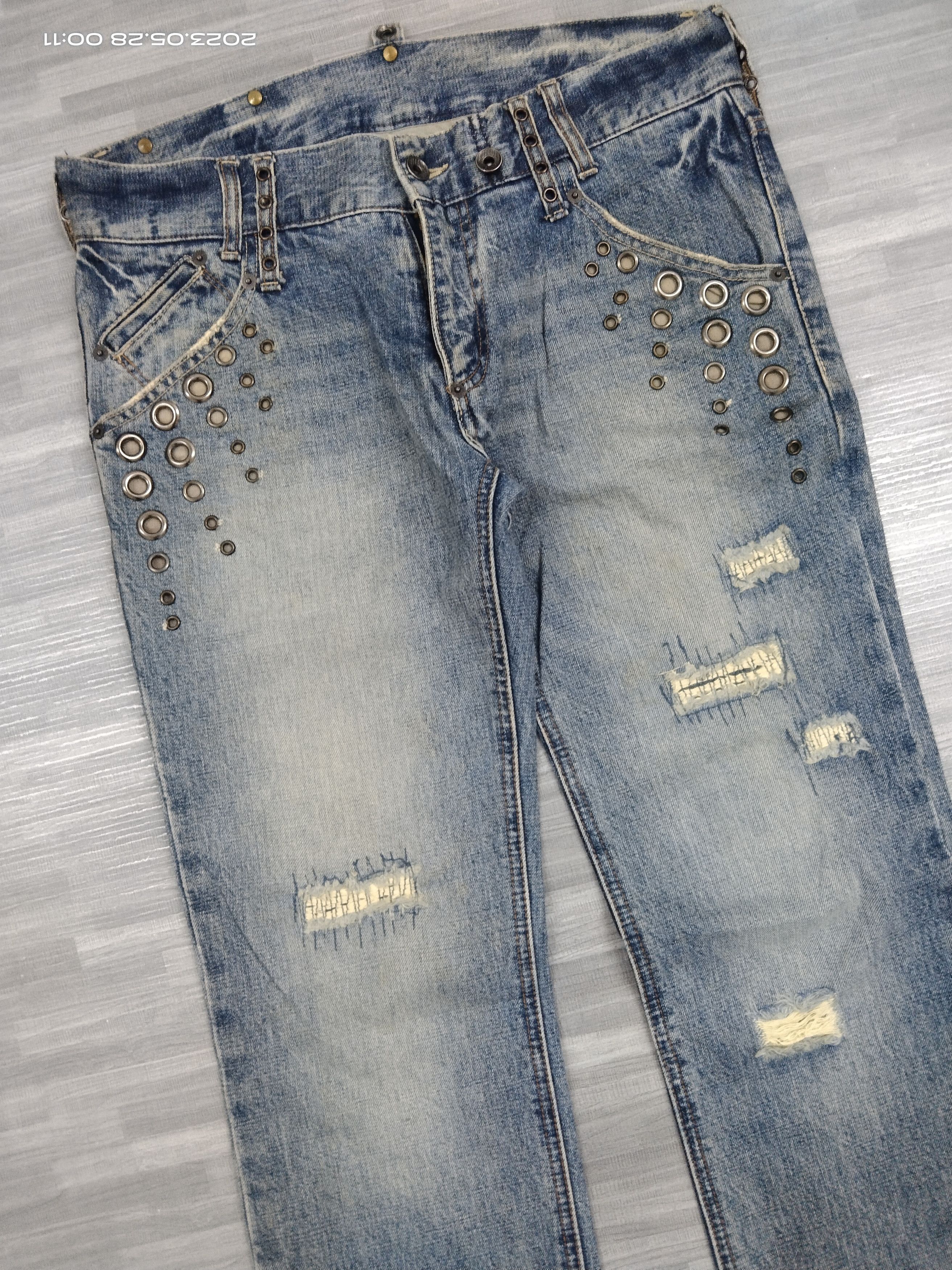 If Six Was Nine DISTRESSED STUDDED BUFFALO DENIM PANTS Size US 32 / EU 48 - 6 Thumbnail