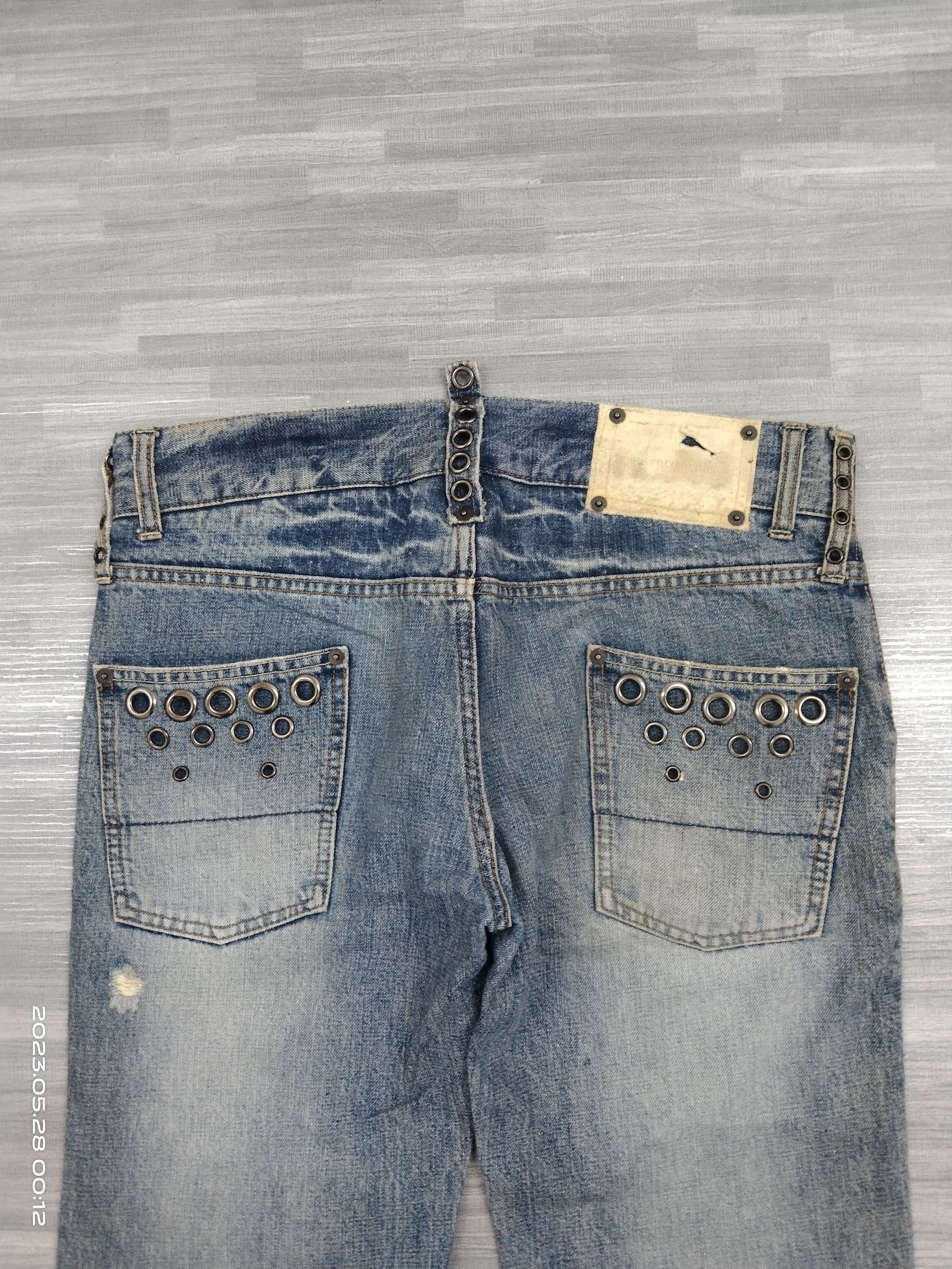 If Six Was Nine DISTRESSED STUDDED BUFFALO DENIM PANTS Size US 32 / EU 48 - 5 Thumbnail