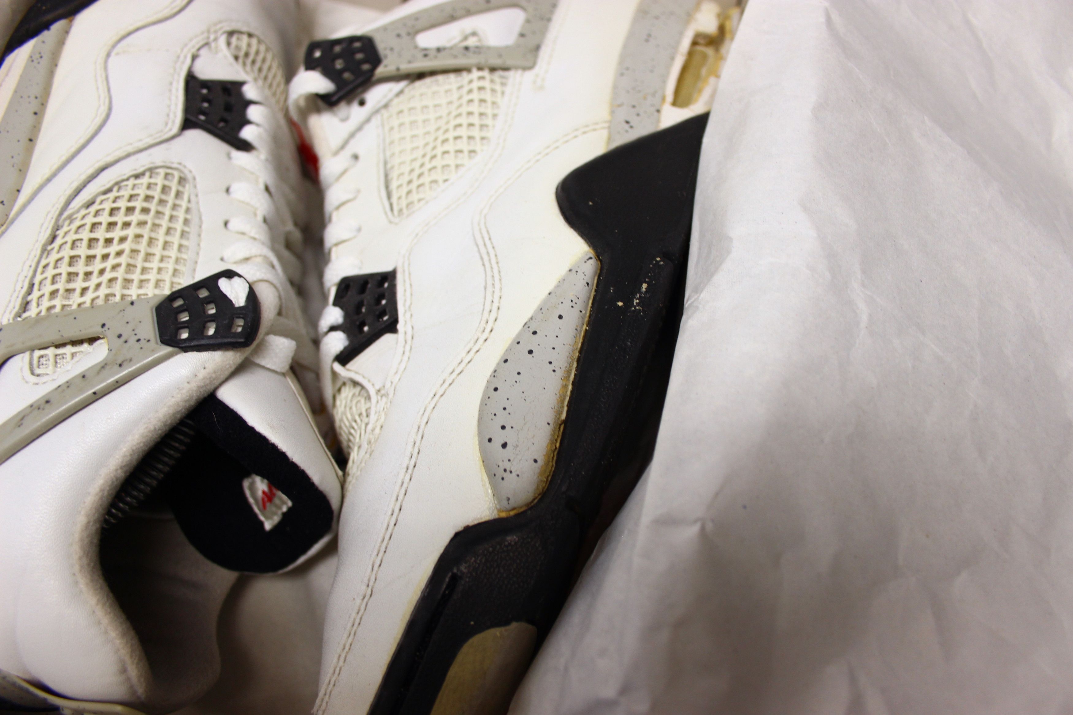 Jordan Brand 1999 White Cement 4 Size US 9.5 / EU 42-43 - 7 Thumbnail