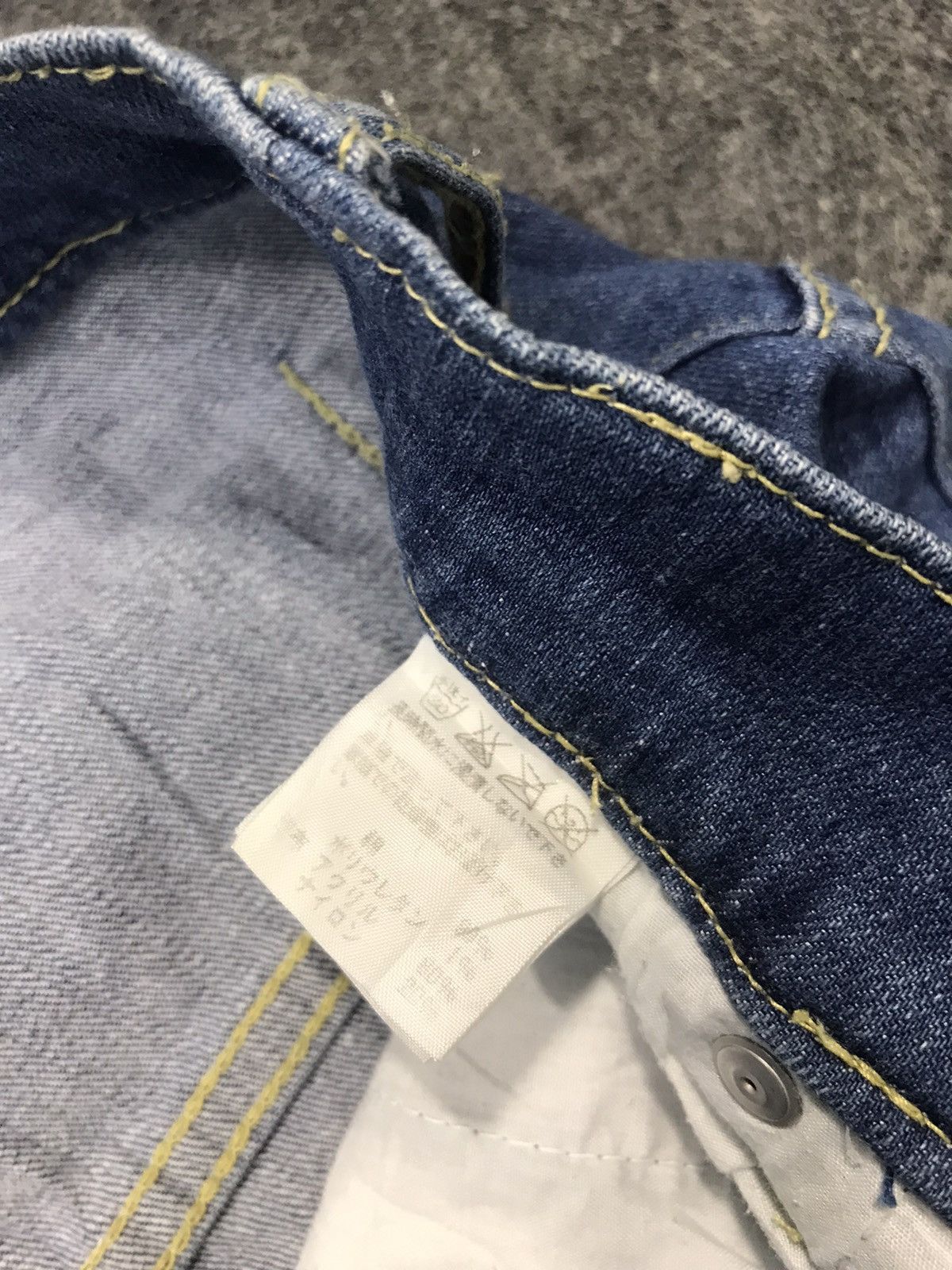 Issey Miyake × Japanese Brand Ne-net Issey Miyake Indigo Denim Jeans Buckle Back Low Rise Size 26" / US 2 / IT 38 - 12 Thumbnail